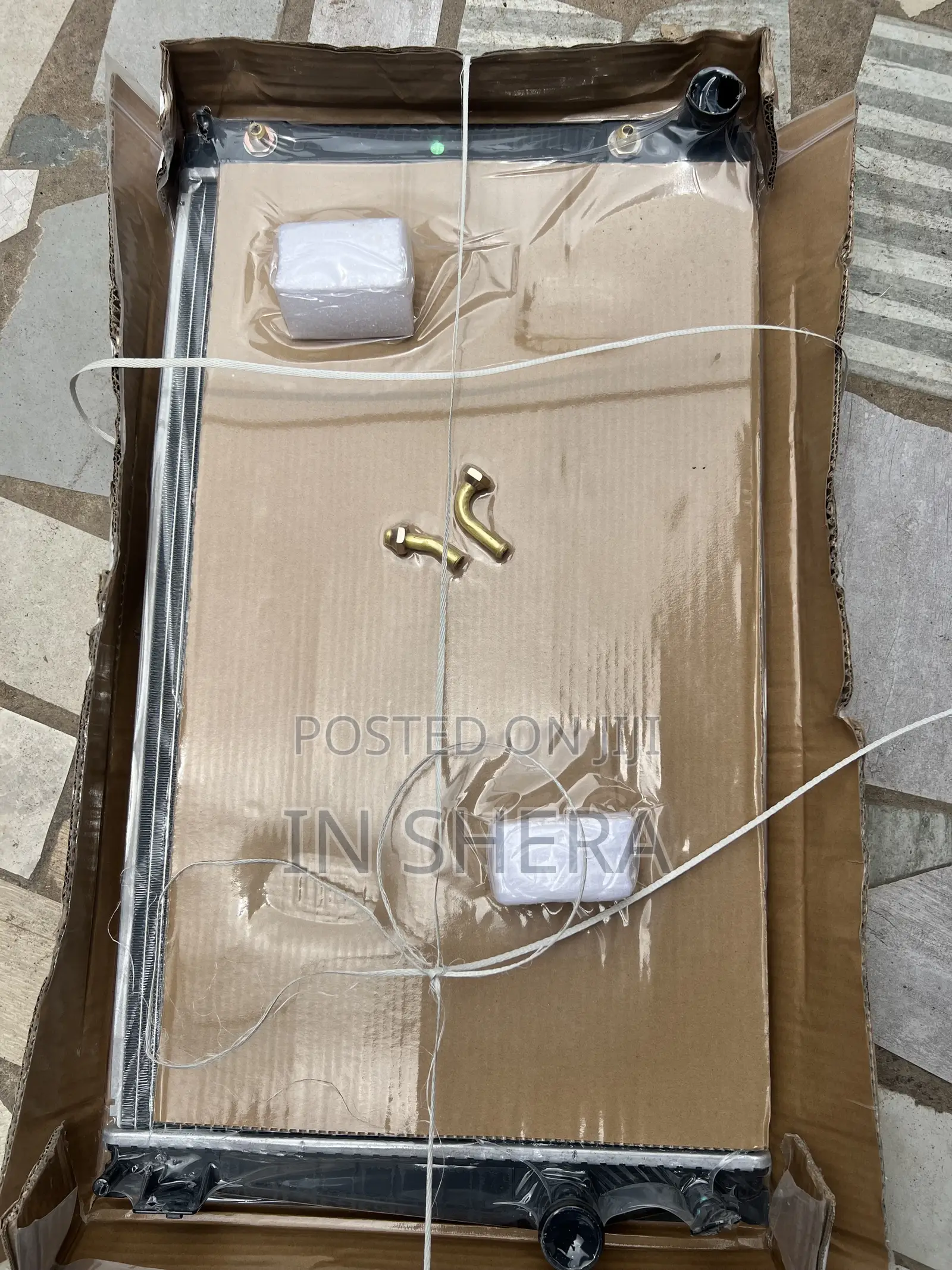 Toyota RAV4 Radiator Water Tank 2011 2012 2013 2014
