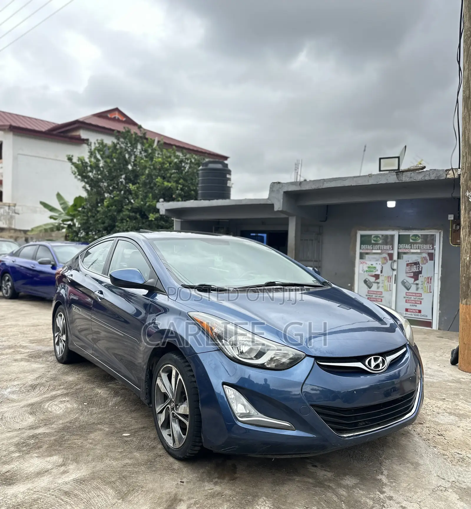 Hyundai Elantra Limited Sedan FWD (1.8L 4cyl 6A) 2016 Blue