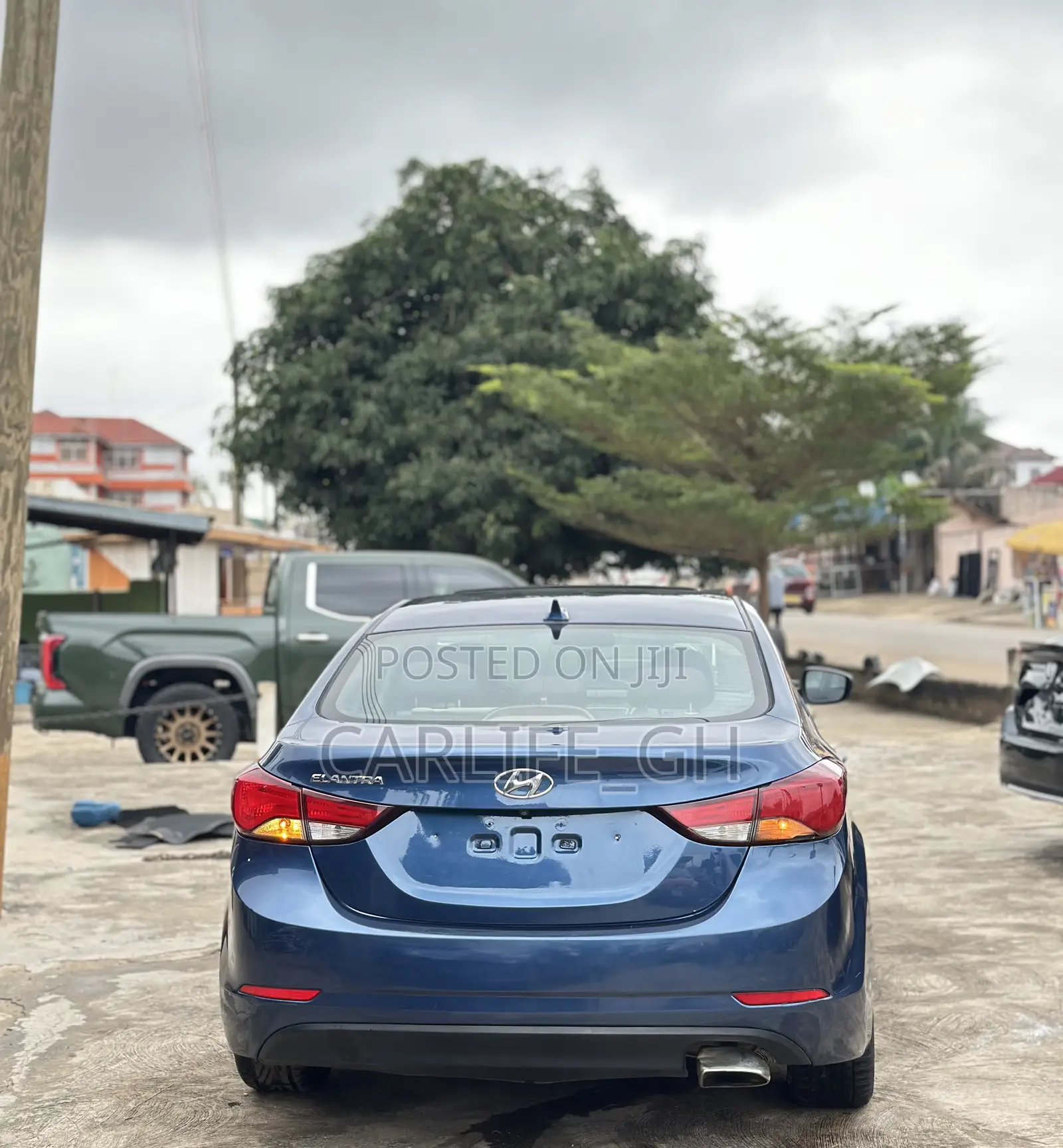 Hyundai Elantra Limited Sedan FWD (1.8L 4cyl 6A) 2016 Blue