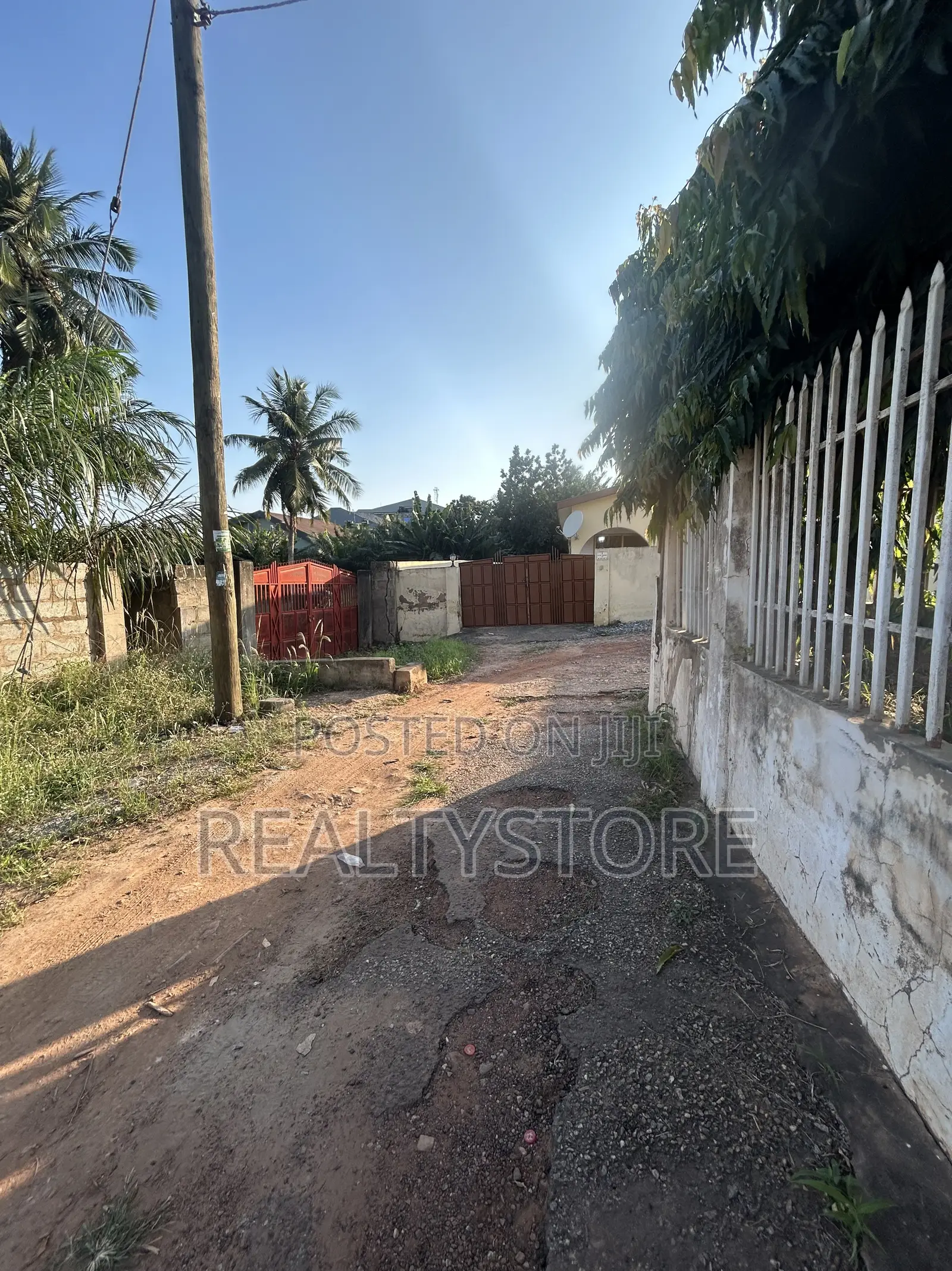 2bdrm House in Ashongman Estate, Accra Metropolitan for sale