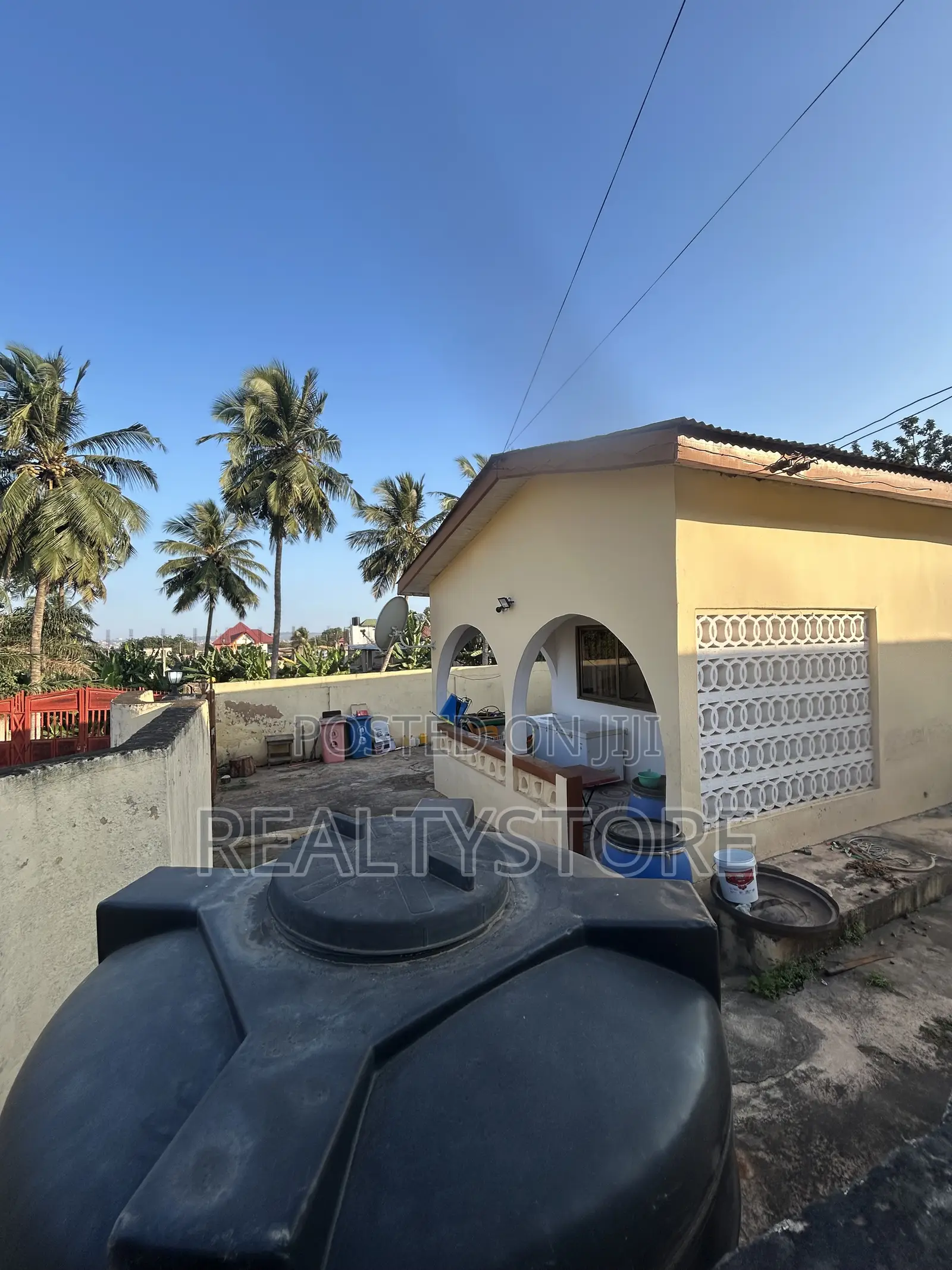 2bdrm House in Ashongman Estate, Accra Metropolitan for sale