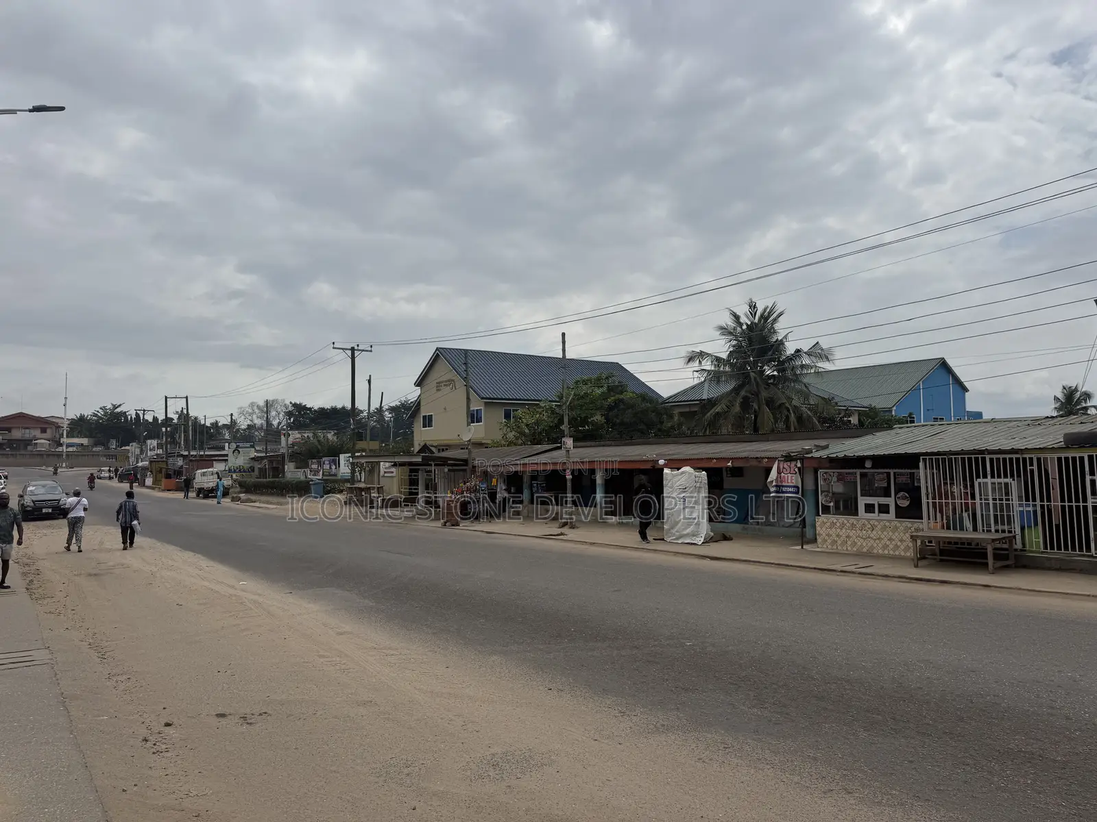 Main Roadside Land for Sale at Taifa Junction (160/130sqft)