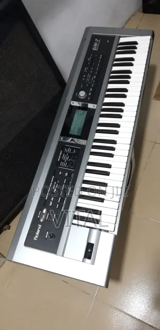Pro Roland Keyboard