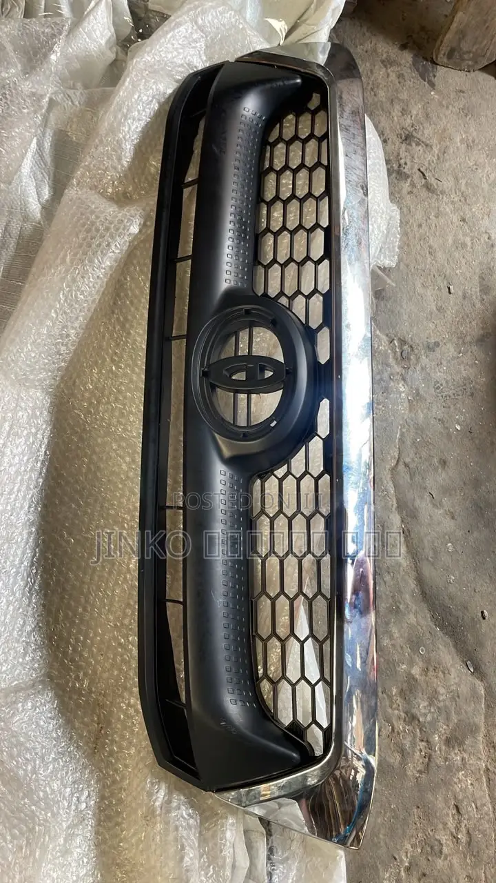 Toyota Hilux 2006-2011 Grille