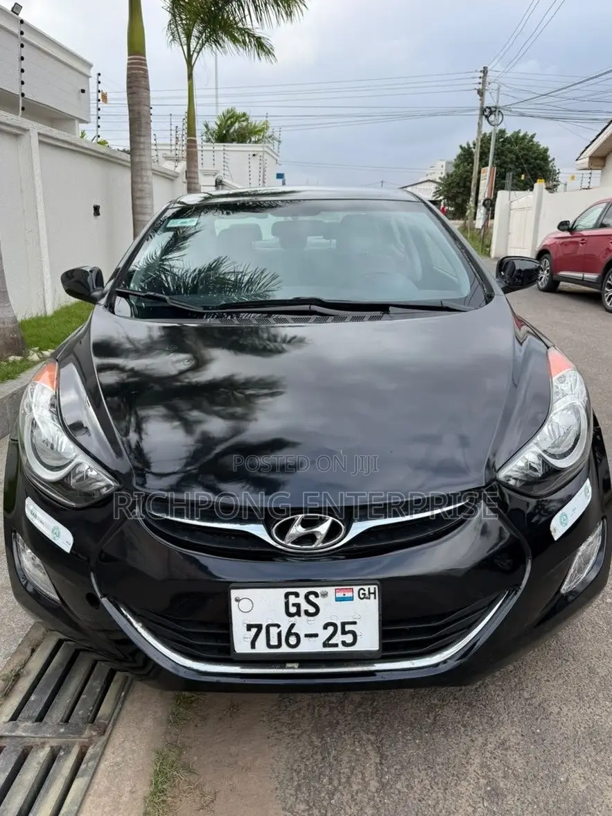 Hyundai Elantra GLS Sedan FWD (1.8L 4cyl 6A) 2013 Black