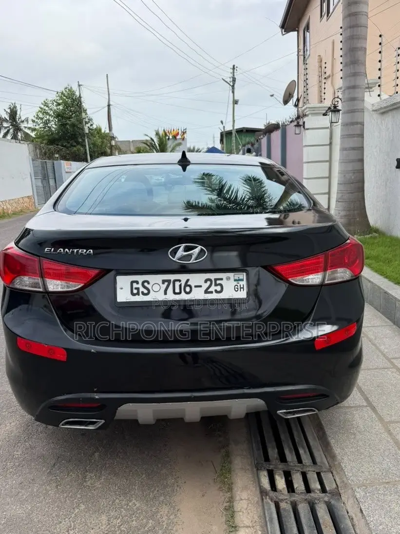 Hyundai Elantra GLS Sedan FWD (1.8L 4cyl 6A) 2013 Black