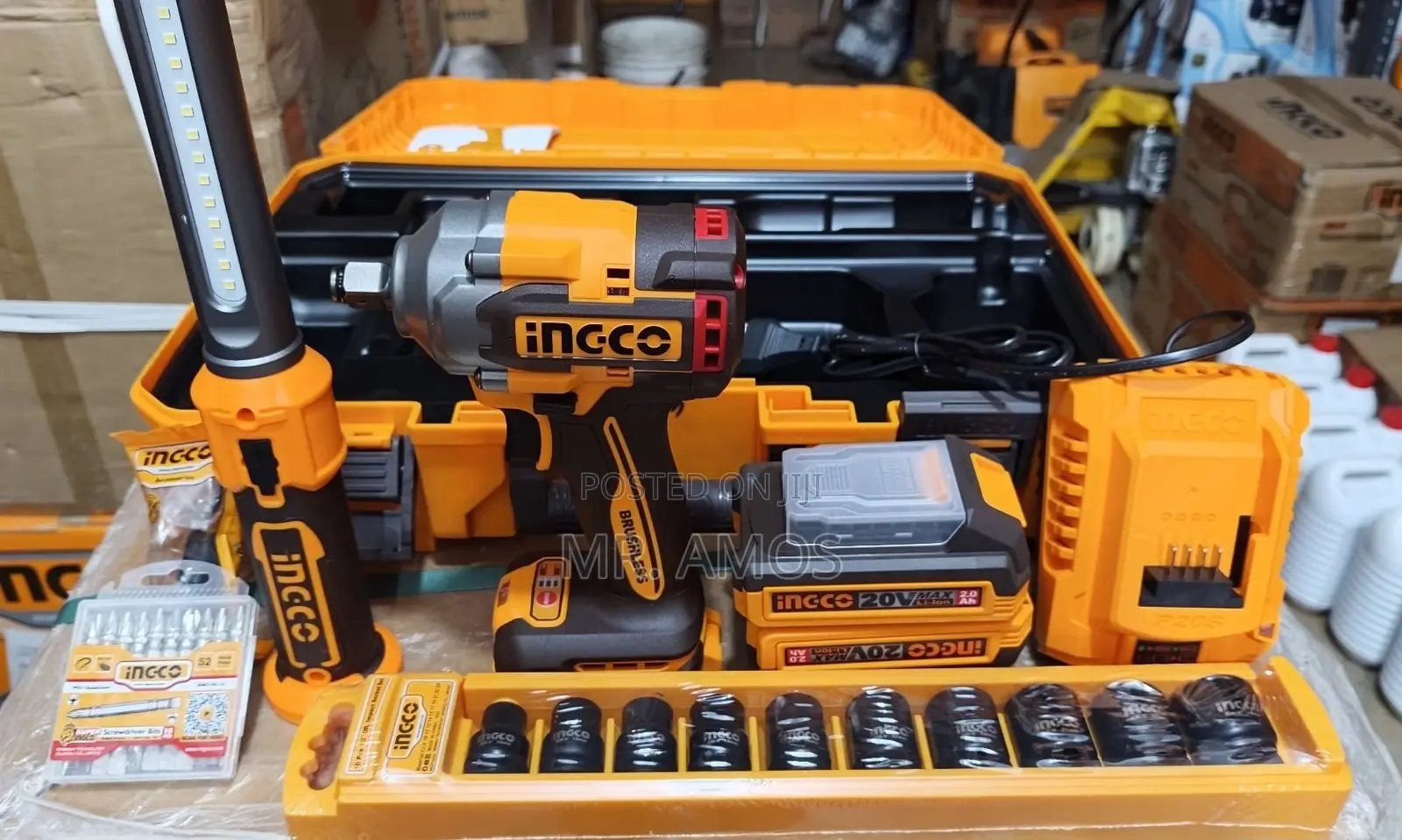 405Nm Cordless Impact Wrench 20V With a 10PCs Socket Set - COSLI23056