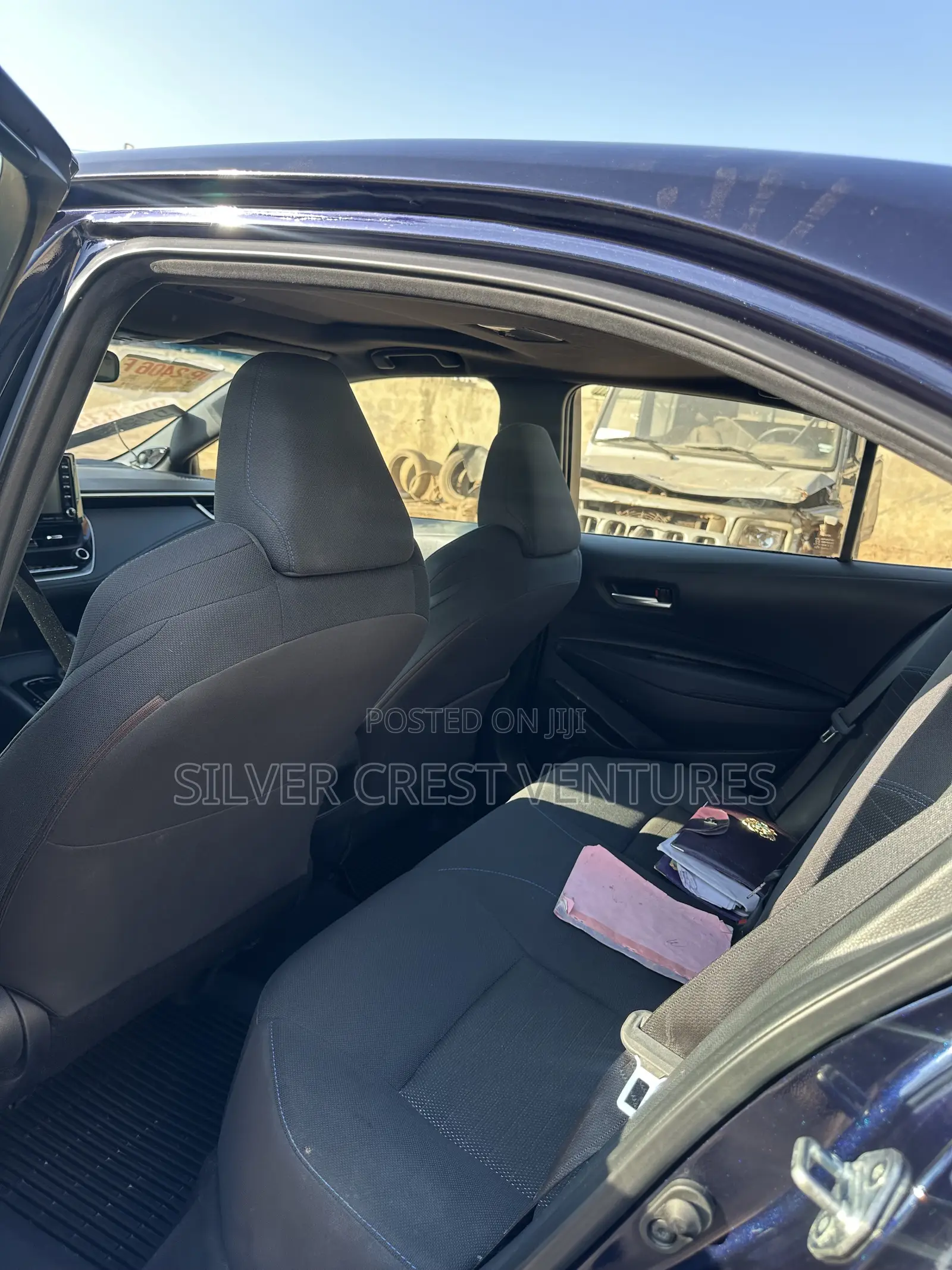 Toyota Corolla SE 2021 Blue