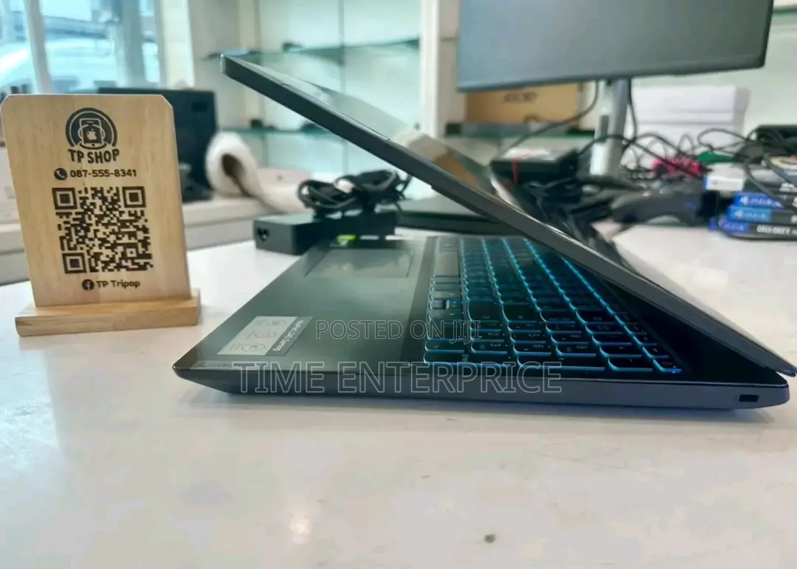 New Laptop Lenovo A10 8GB Intel Core i7 SSD 1.5T