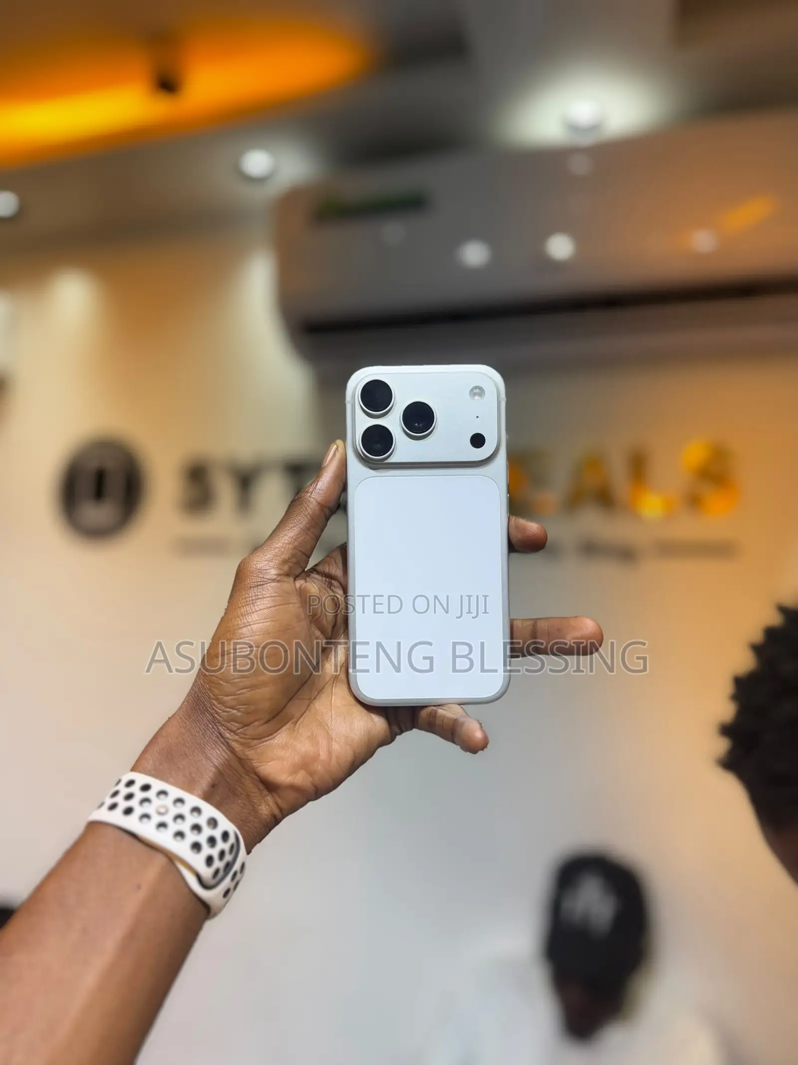 New Apple iPhone 18 Pro Max 512 GB White