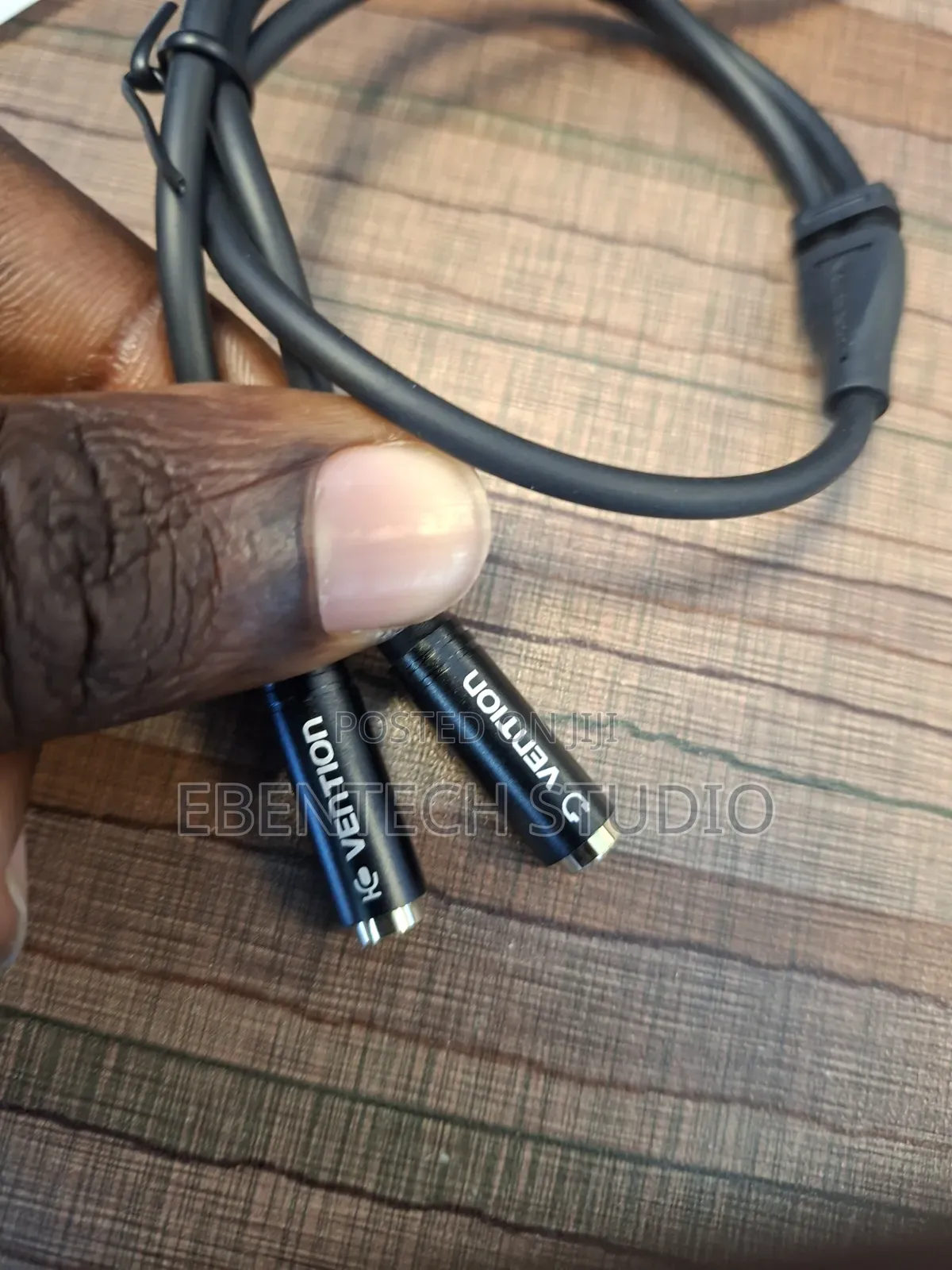 Headset Splitter to Mic and Earphone 3.5mm Jack