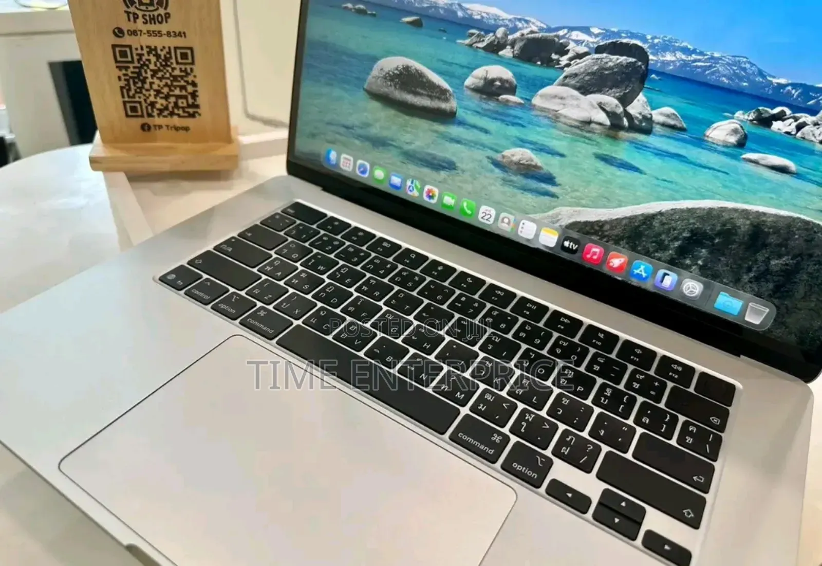 New Laptop Apple MacBook Air 2025 M4 16GB Apple M4 SSD 512GB