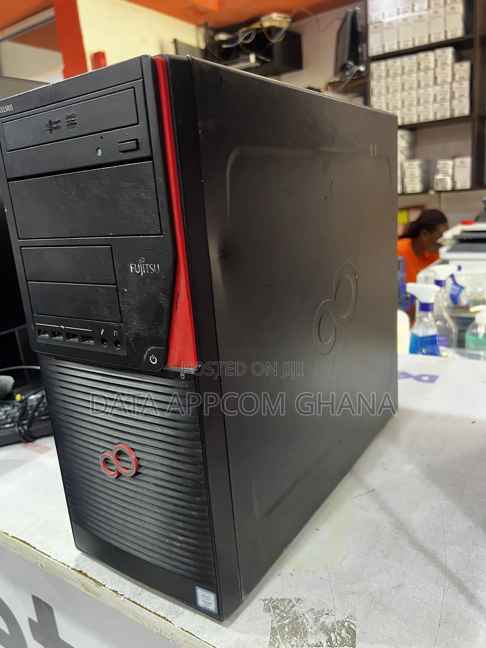 Desktop Computer Fujitsu Celsius W550 8GB Intel Xeon HDD+SSD 512GB