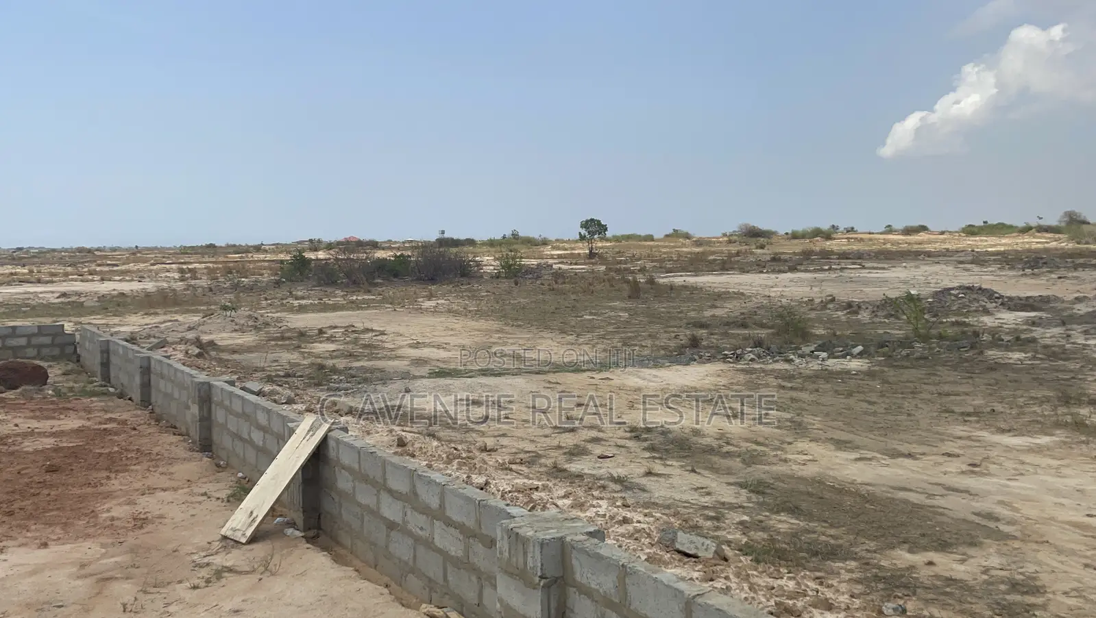 Serviced Plots Near the Proposed Eastern Airport Enclave
