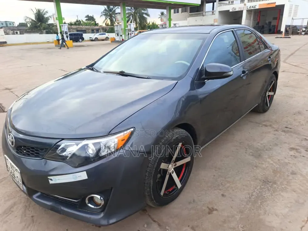 Toyota Camry 2014 Matt Black