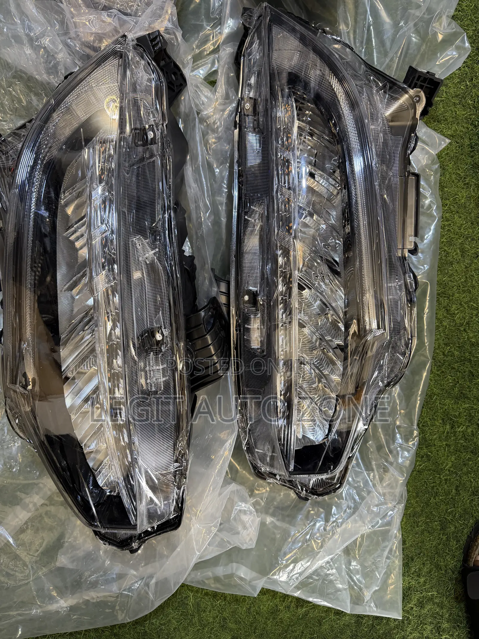 Honda Accord 2019,2020,2018,2017,2016,Headlight LED Available