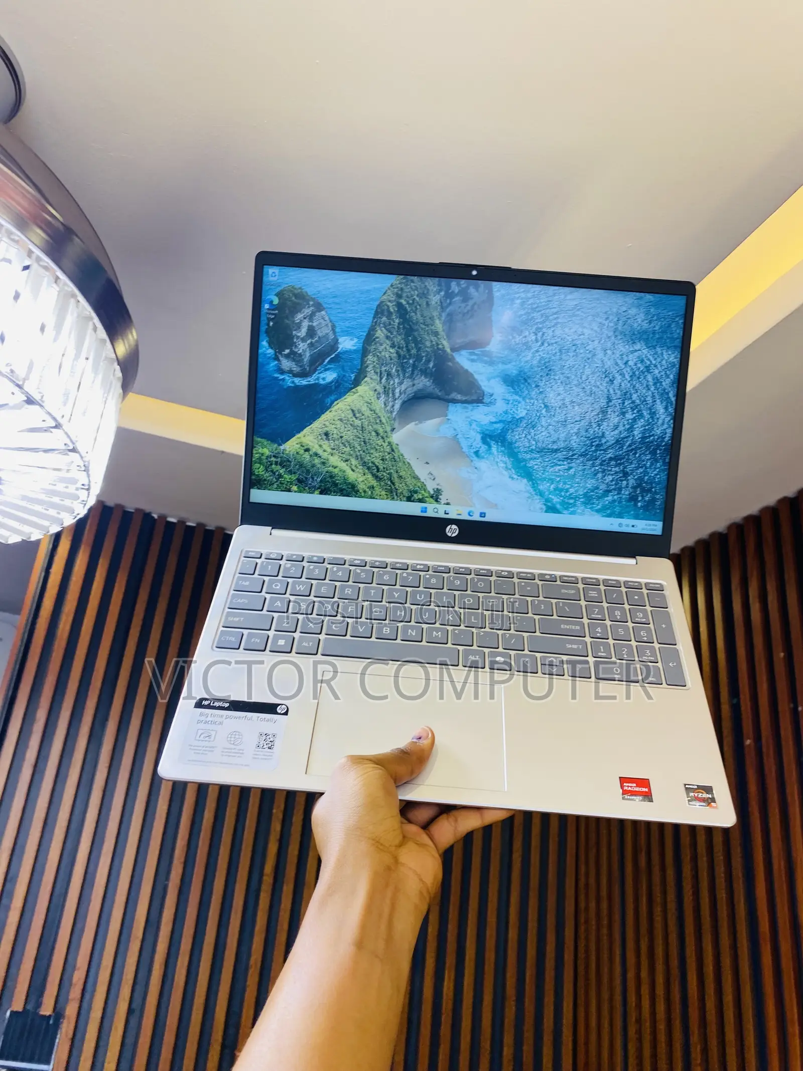 Laptop HP 15 8GB AMD Ryzen 5 SSD 512GB