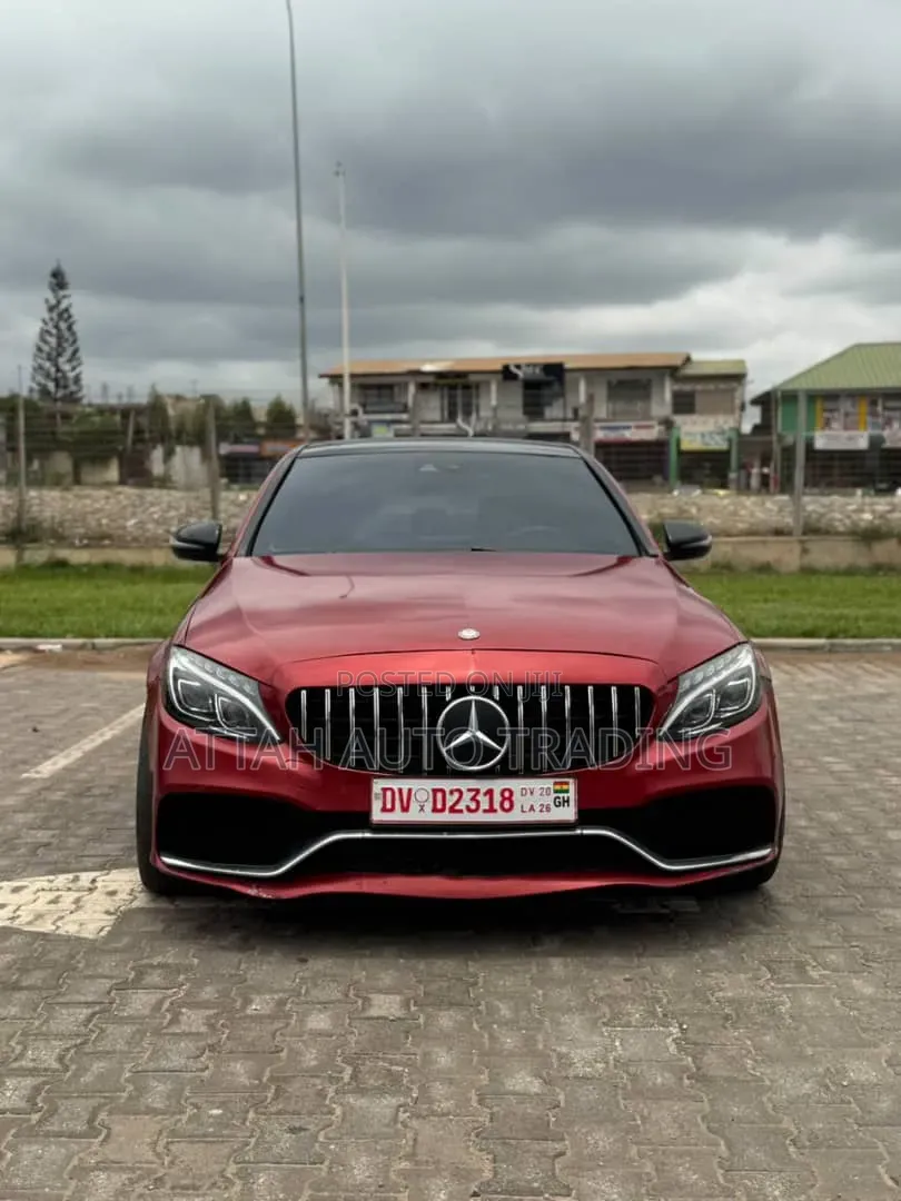 Mercedes-Benz C300 2016 Red