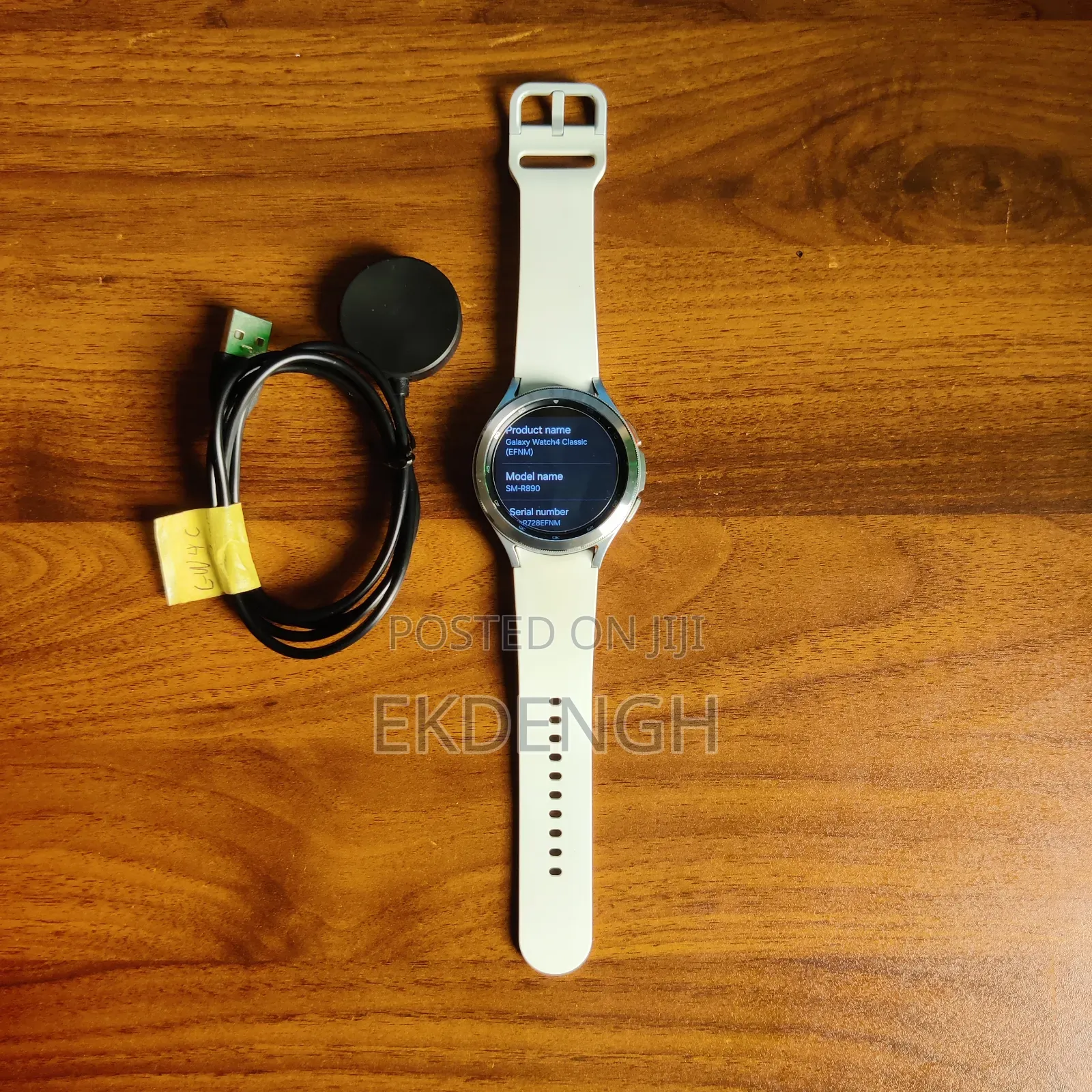 Samsung Galaxy Watch 4 Classic 46mm Silver + Case and Screen Protector