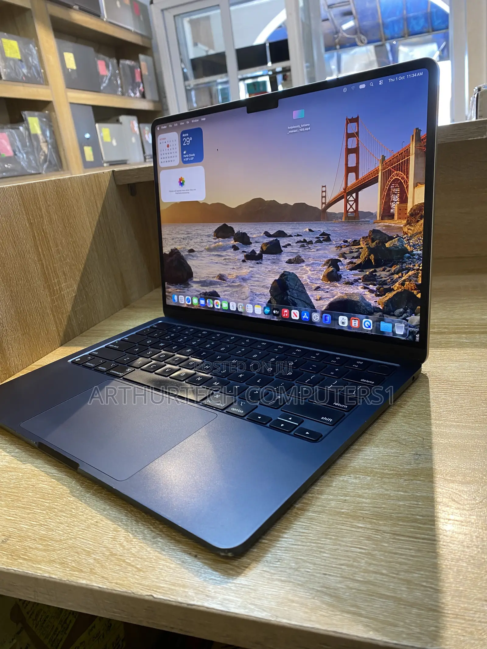 Laptop Apple MacBook Air 2022 M2 8GB Apple M2 SSD 256GB