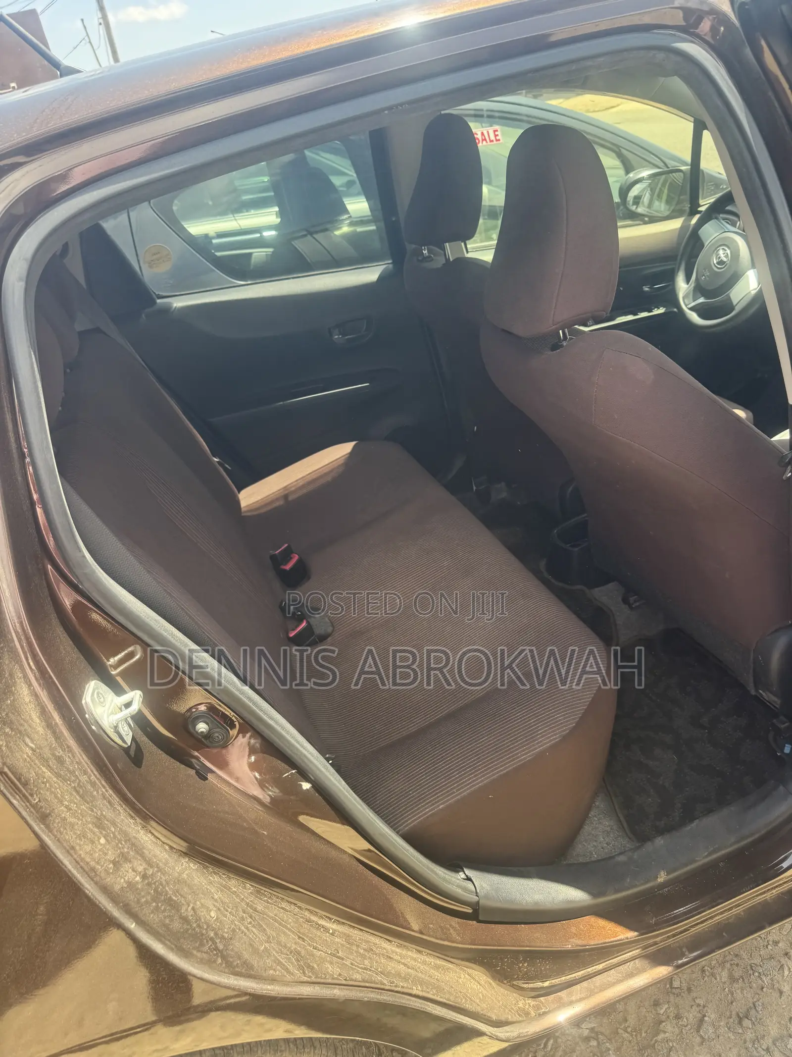 Toyota Vitz 1.3 FWD 5dr 2014 Brown