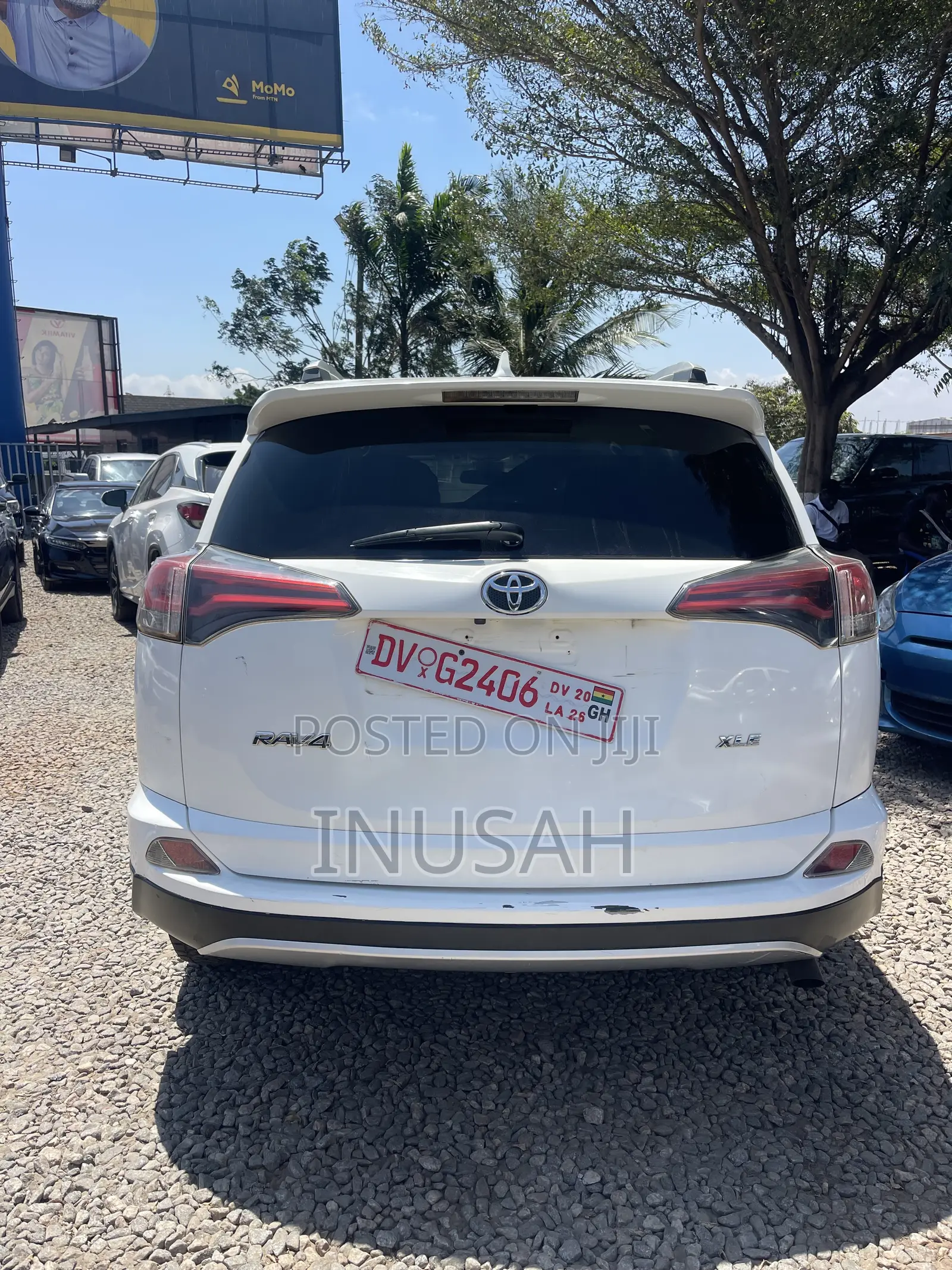 Toyota RAV4 XLE AWD (2.5L 4cyl 6A) 2017 White