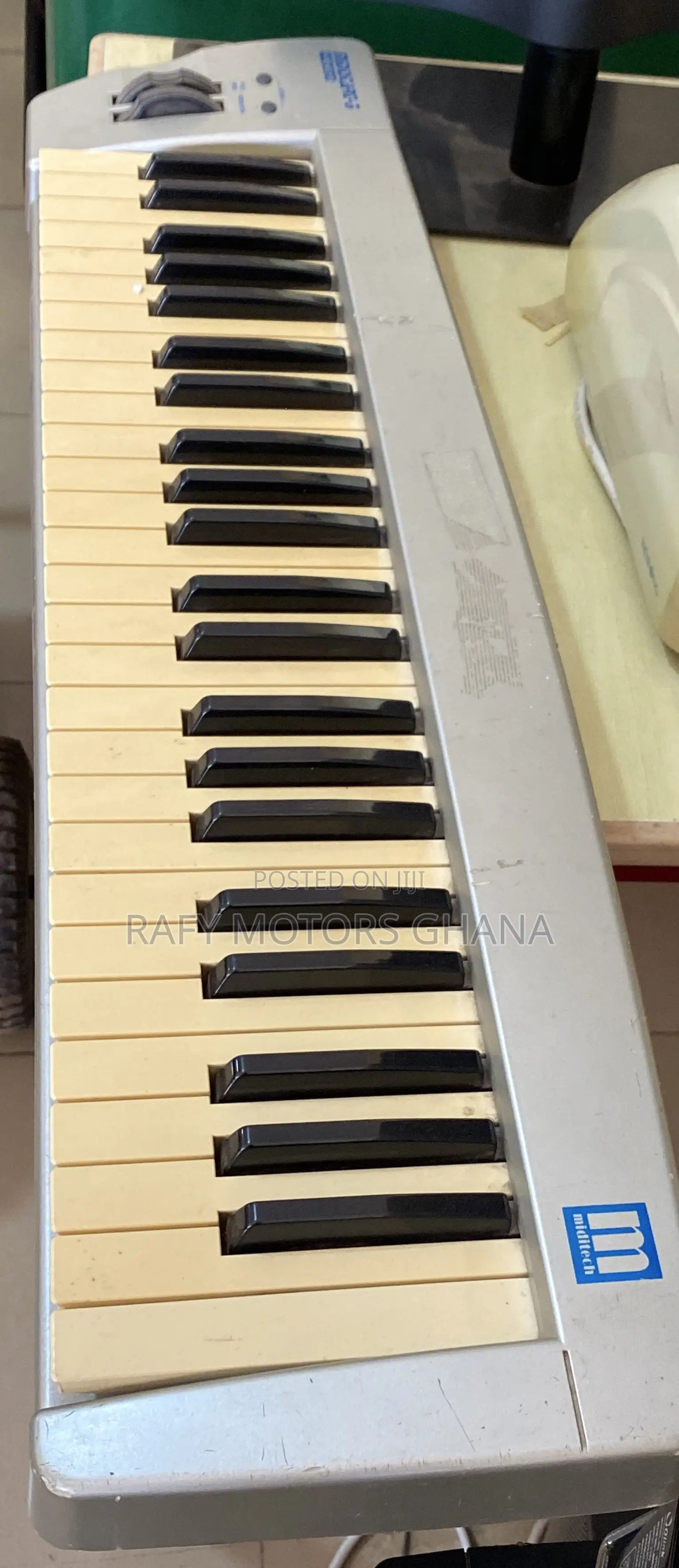 MidiTech -5 Pro Keys
