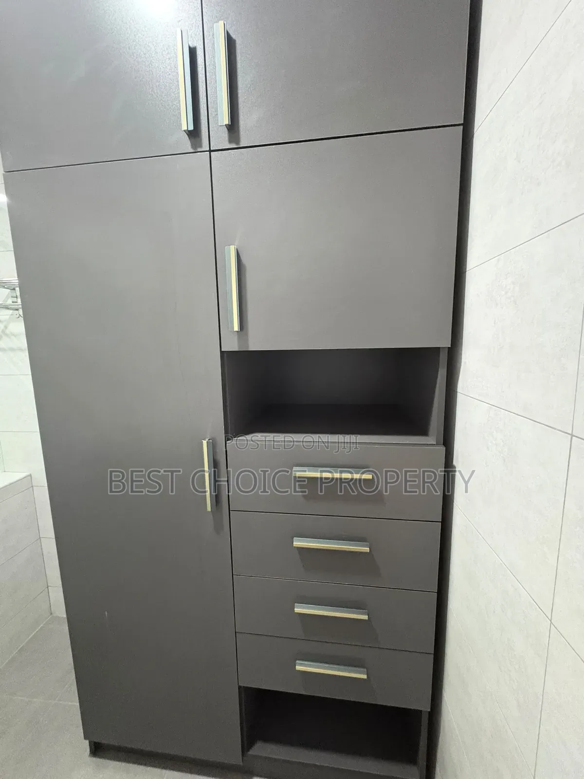 3bdrm House in Adjiriganor, A&C Mall Area for rent
