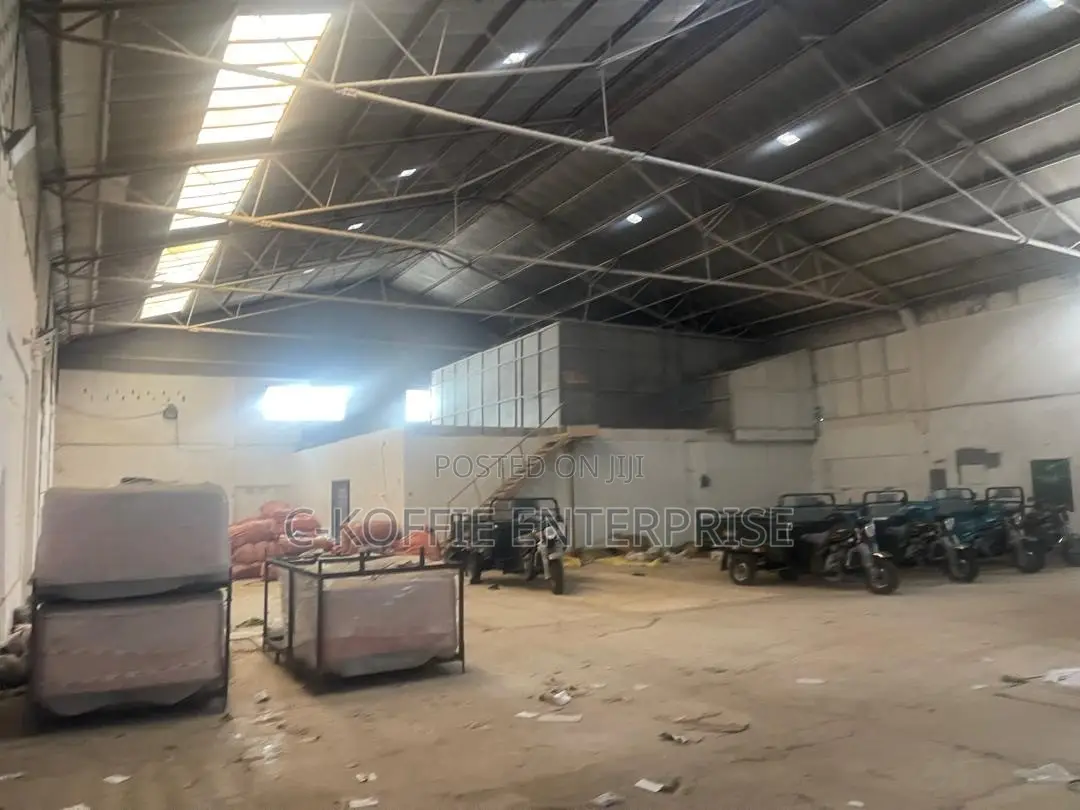 750 SQM Warehouse + 3bedrooms HRS at North Kaneshie Industrial Area