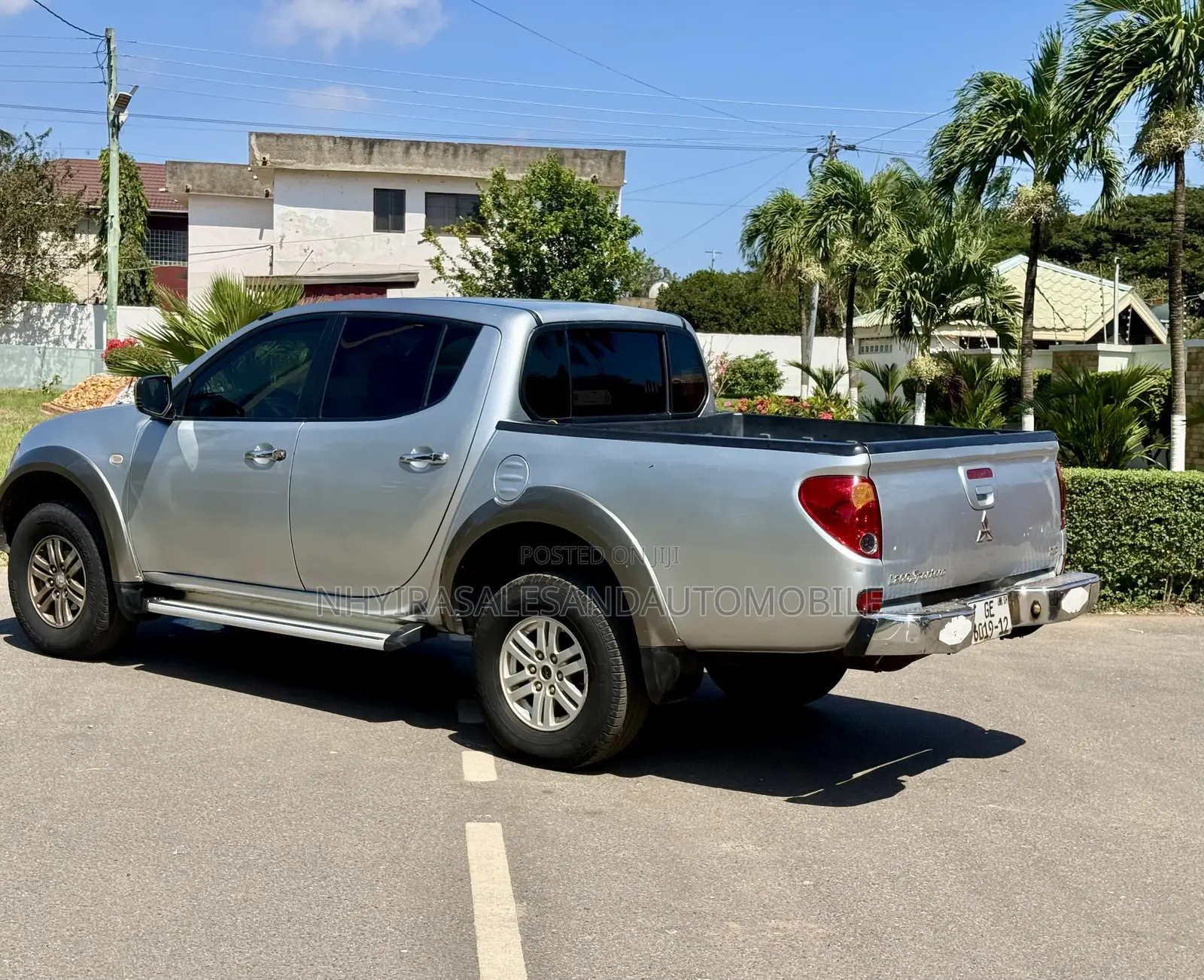 Mitsubishi L200 Club Cab 2.5 180hp 4WD 2012 Silver