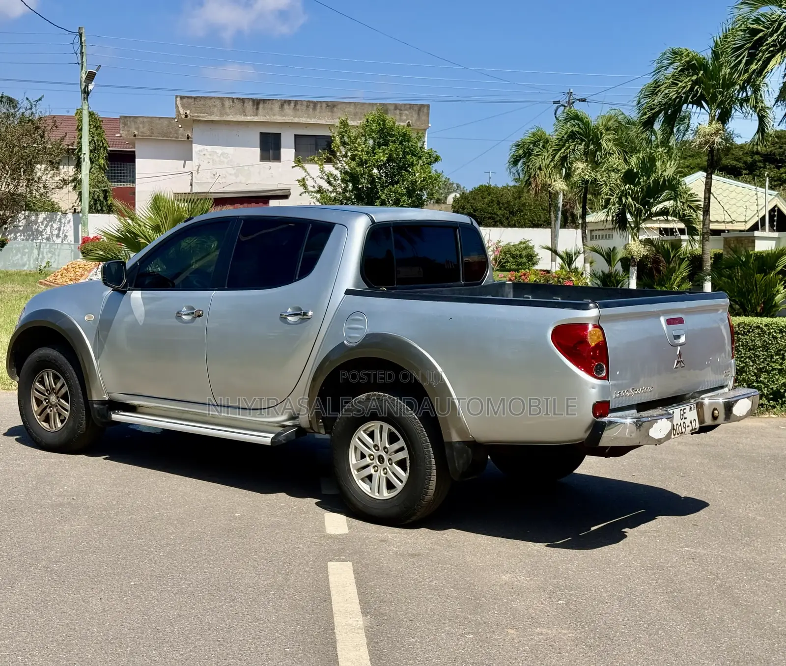 Mitsubishi L200 Club Cab 2.5 180hp 4WD 2012 Silver