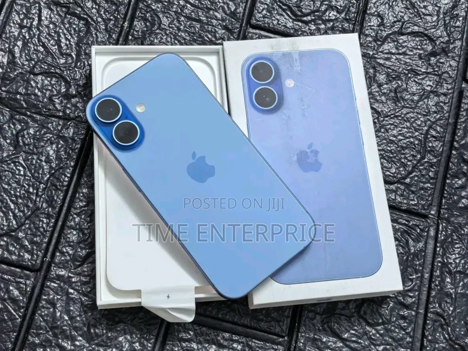 New Apple iPhone 17 256 GB Blue