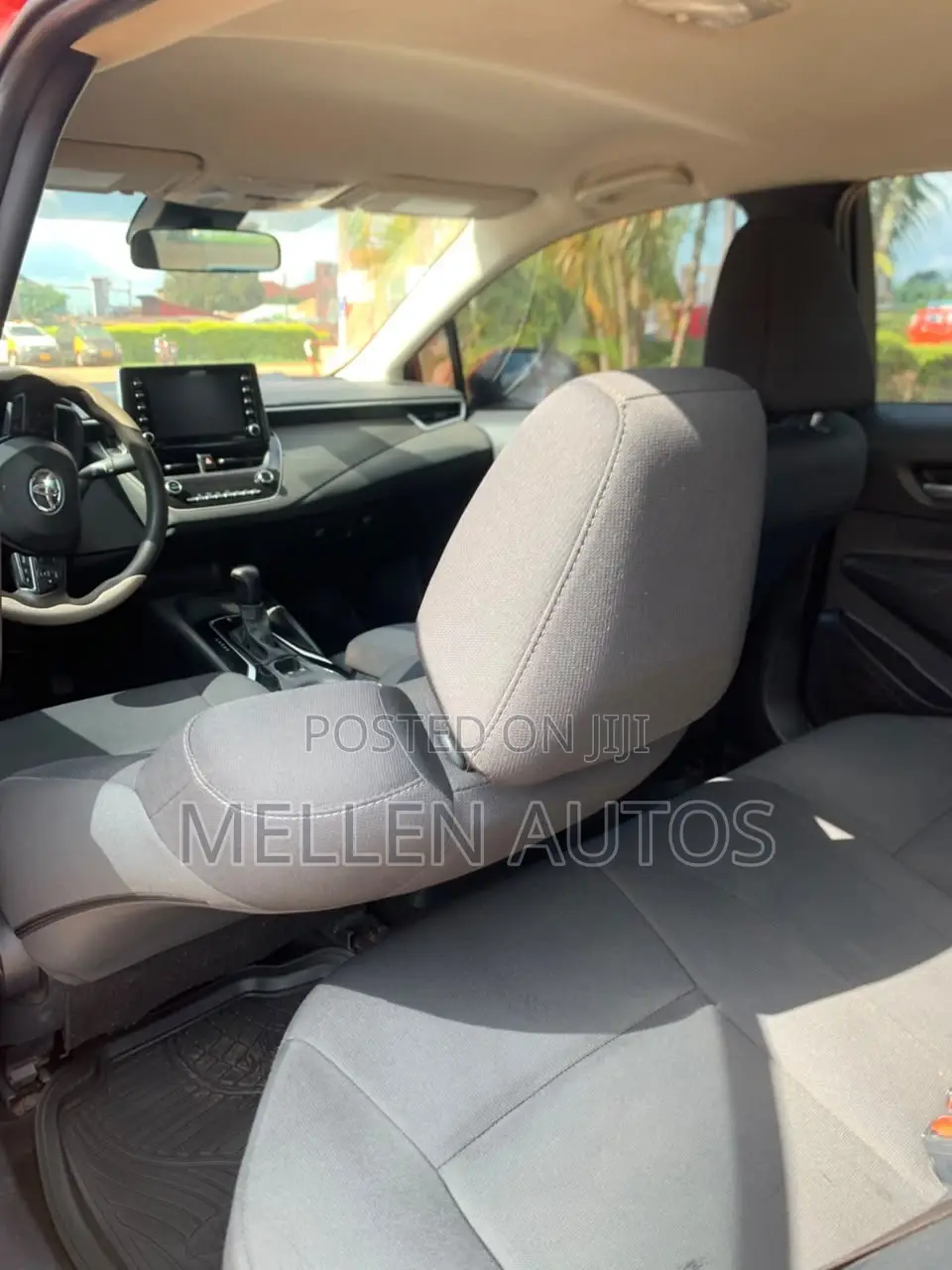 Toyota Corolla LE 2021 Red