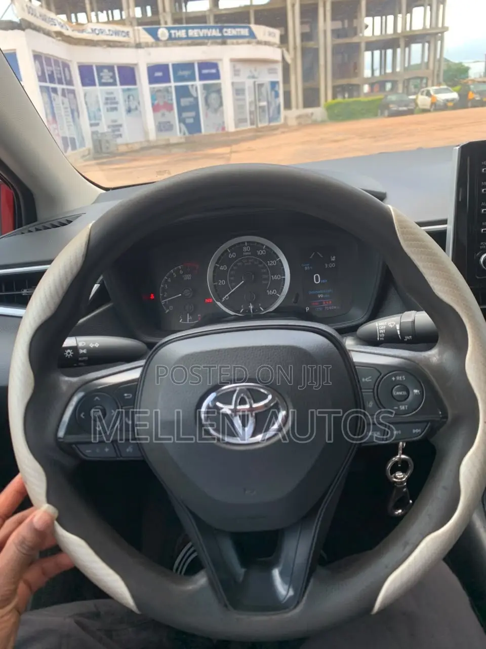 Toyota Corolla LE 2021 Red