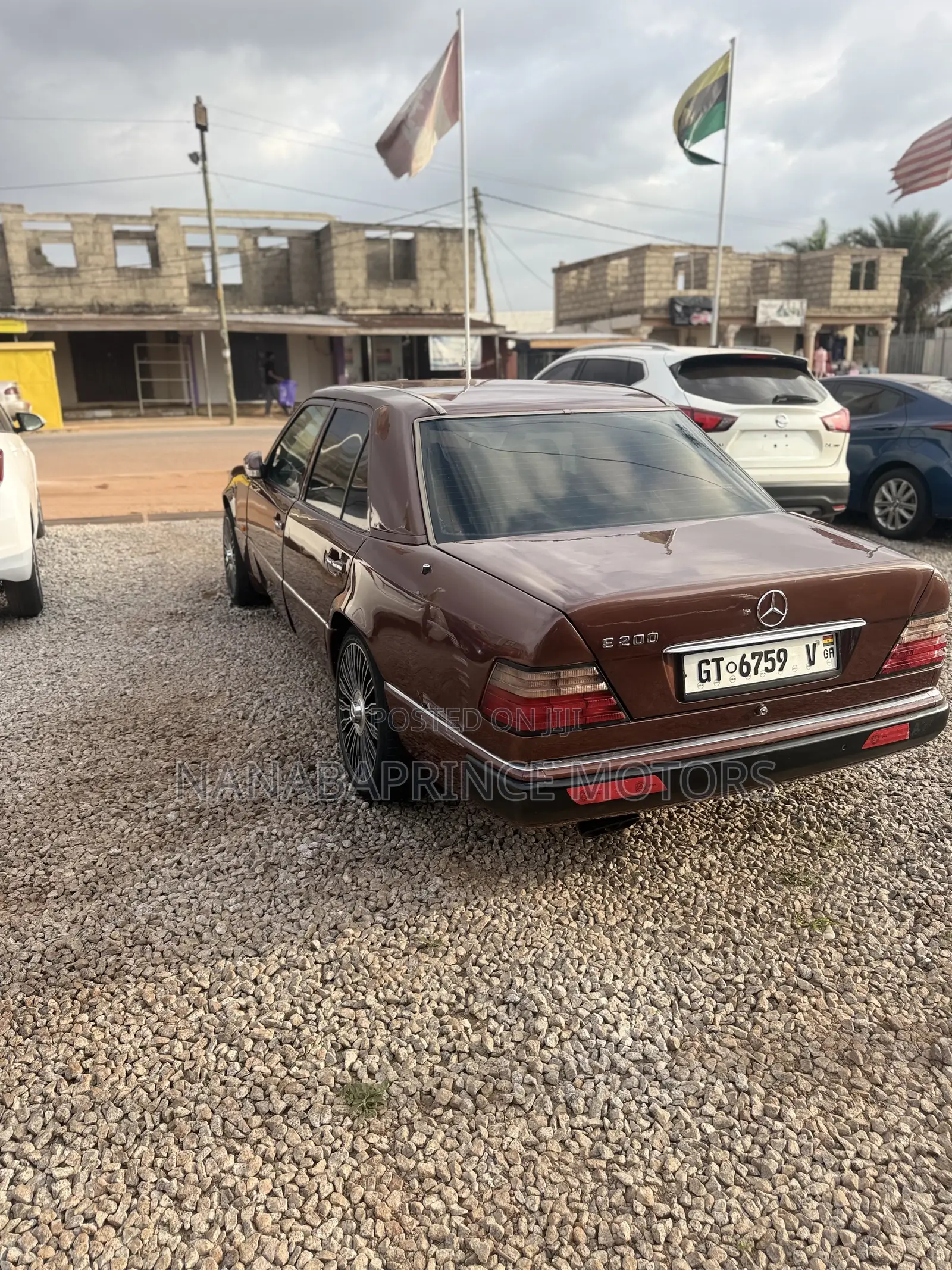 Mercedes-Benz 200E 1998 Brown