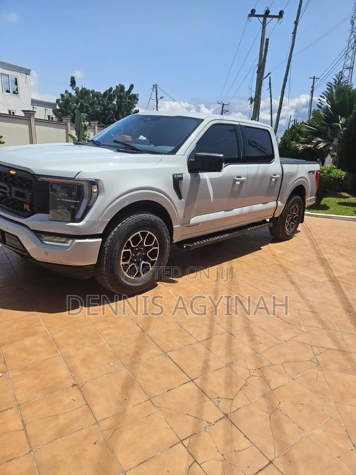 Ford F-150 XLT 2023 White