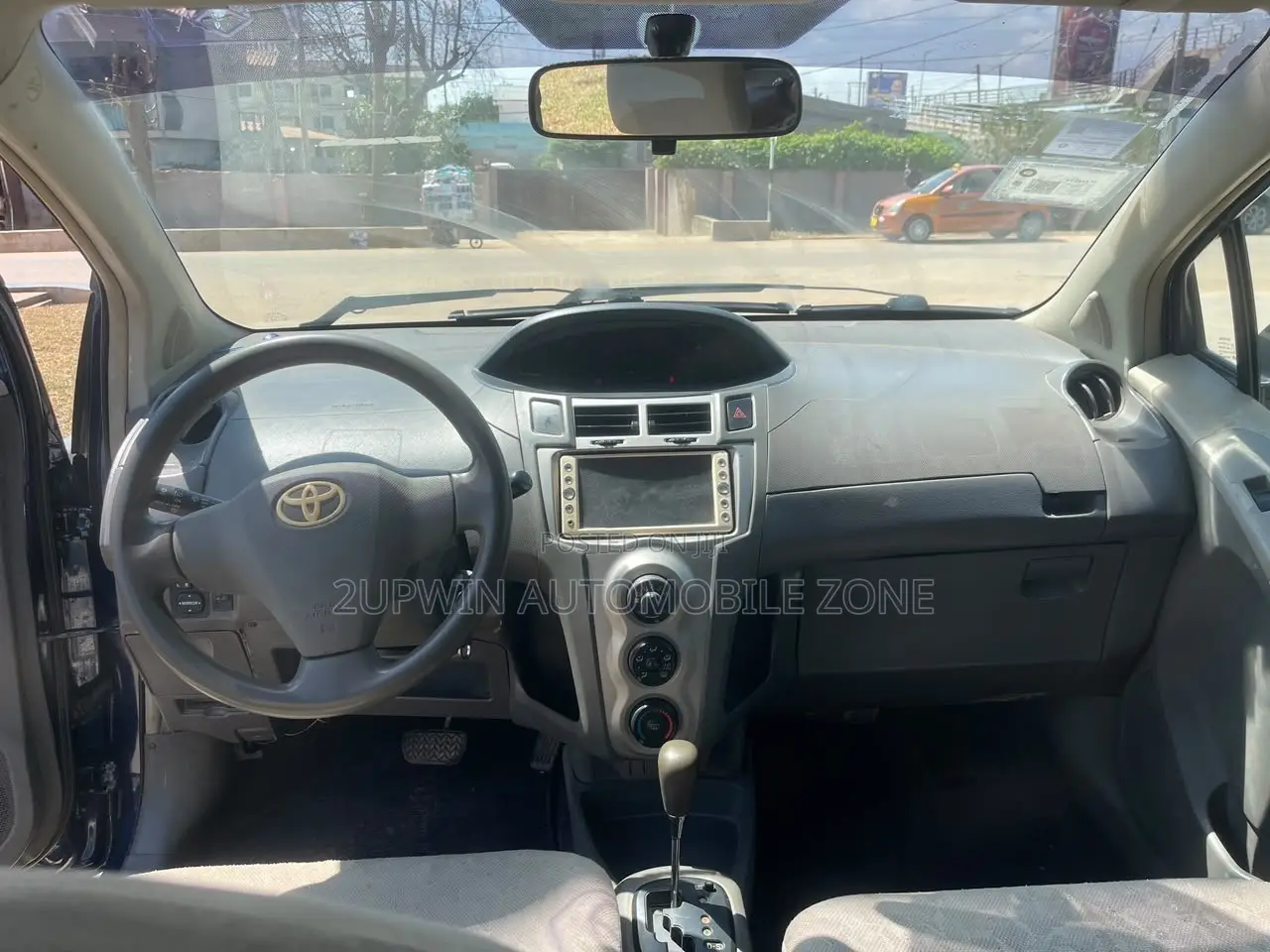 Toyota Vitz 2010 Blue