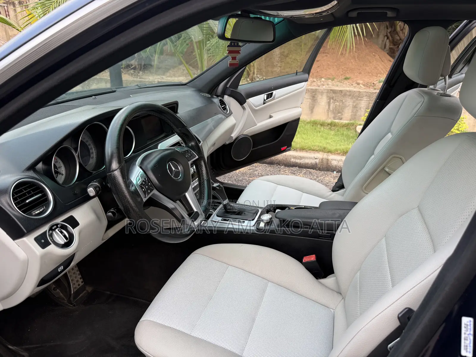 Mercedes-Benz C250 2014 Blue