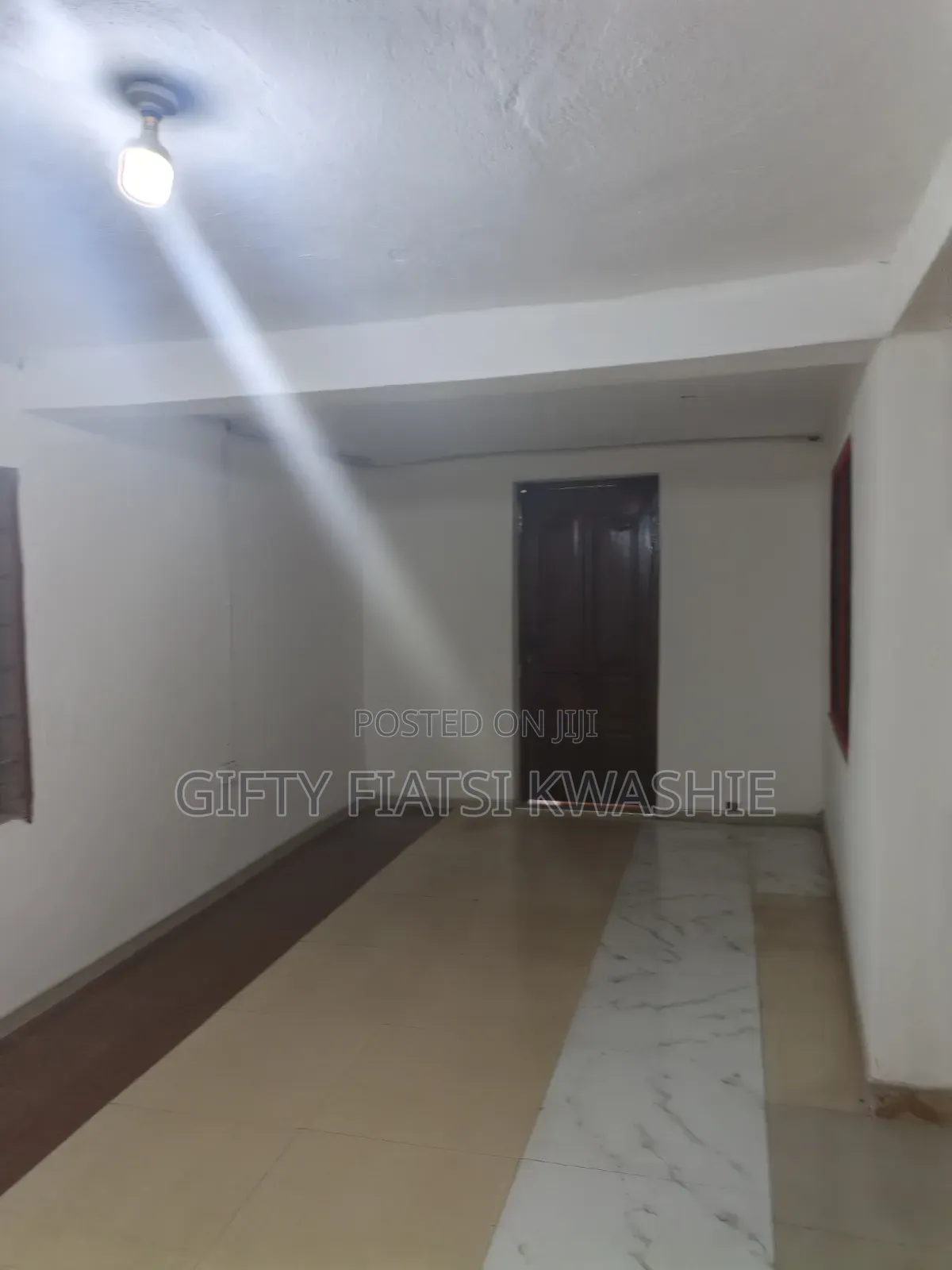 20bdrm House in Parakou Estate, Kumasi Metropolitan for sale