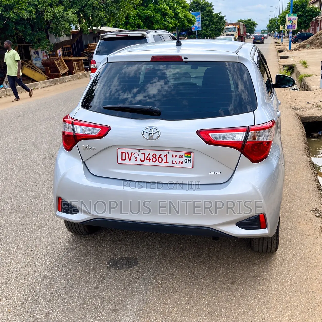 Toyota Vitz 2017 White