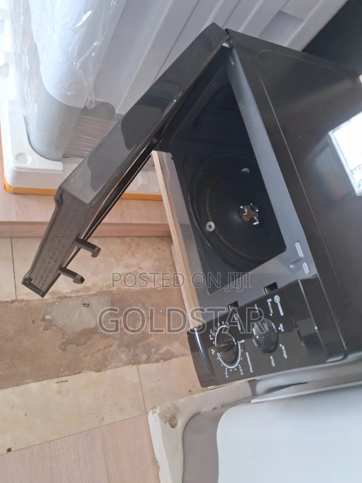Nasco 20L Microwave