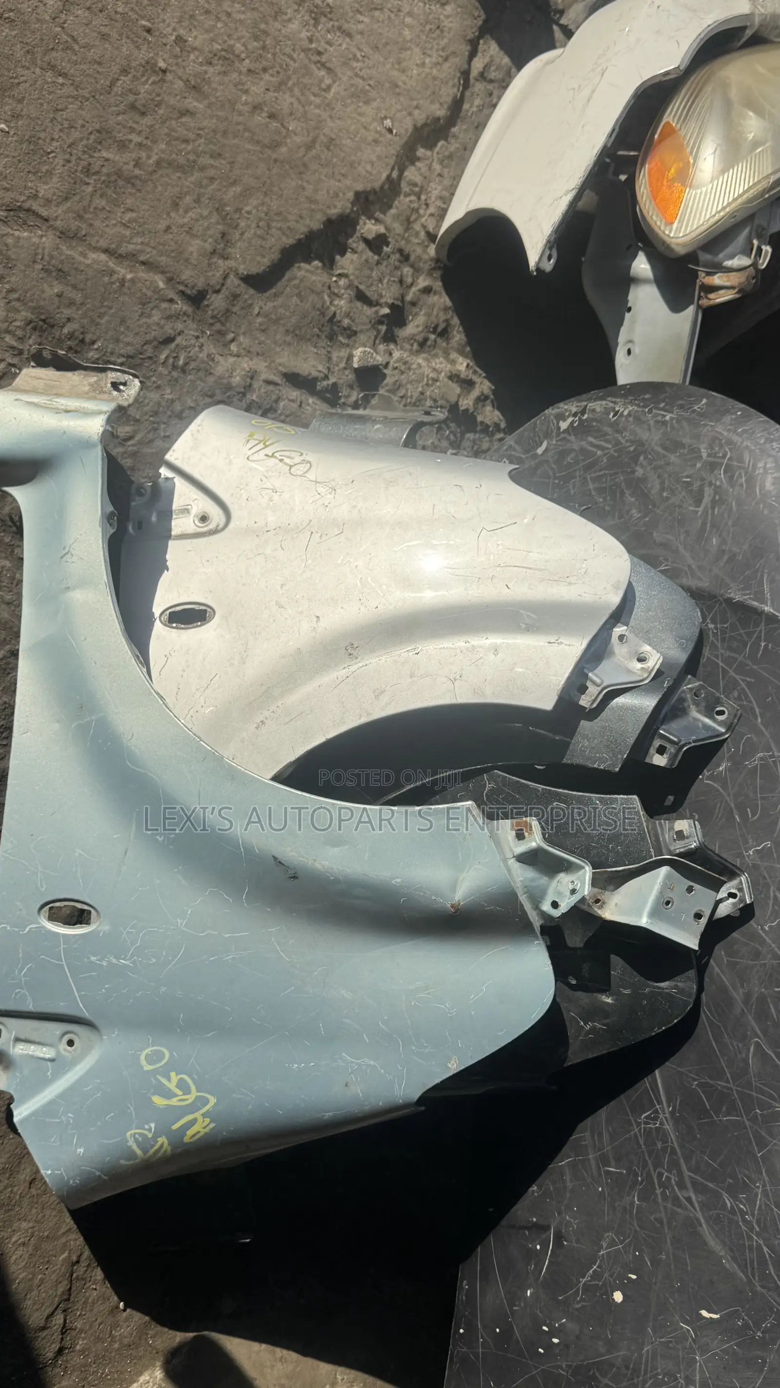 Toyota Aygo 2005,2006,2007,2008,2009,2010 Fenders