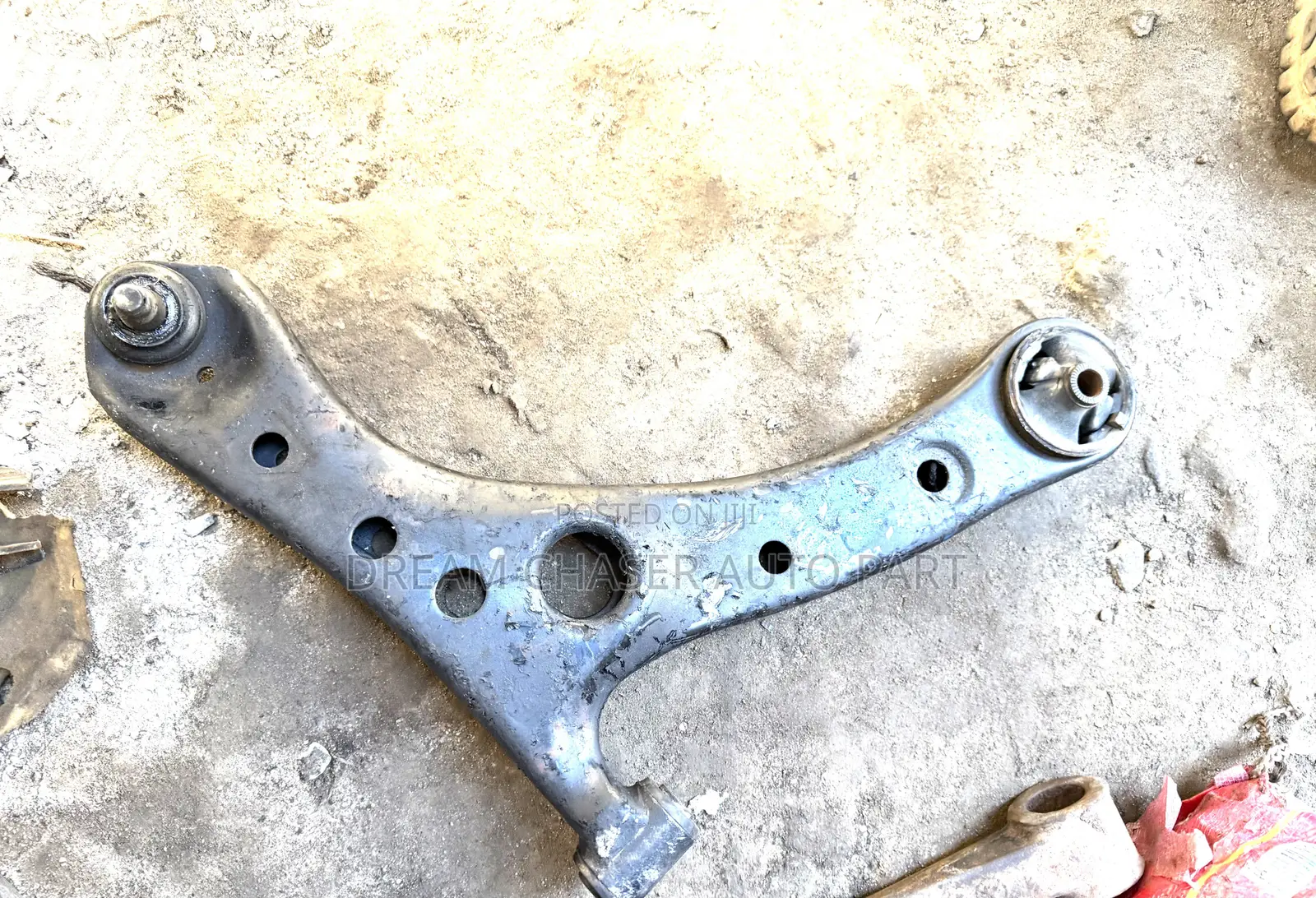 Toyota Voxy Front Lower Arm