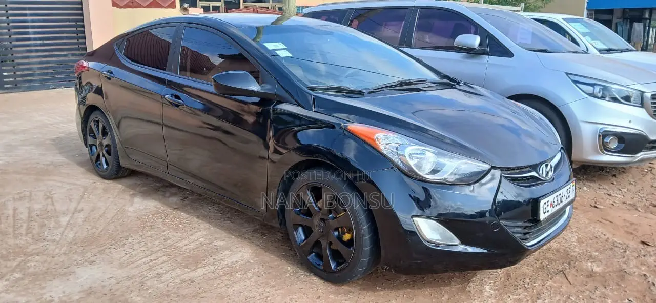 Hyundai Elantra Limited Sedan FWD (1.8L 4cyl 6A) 2013 Black