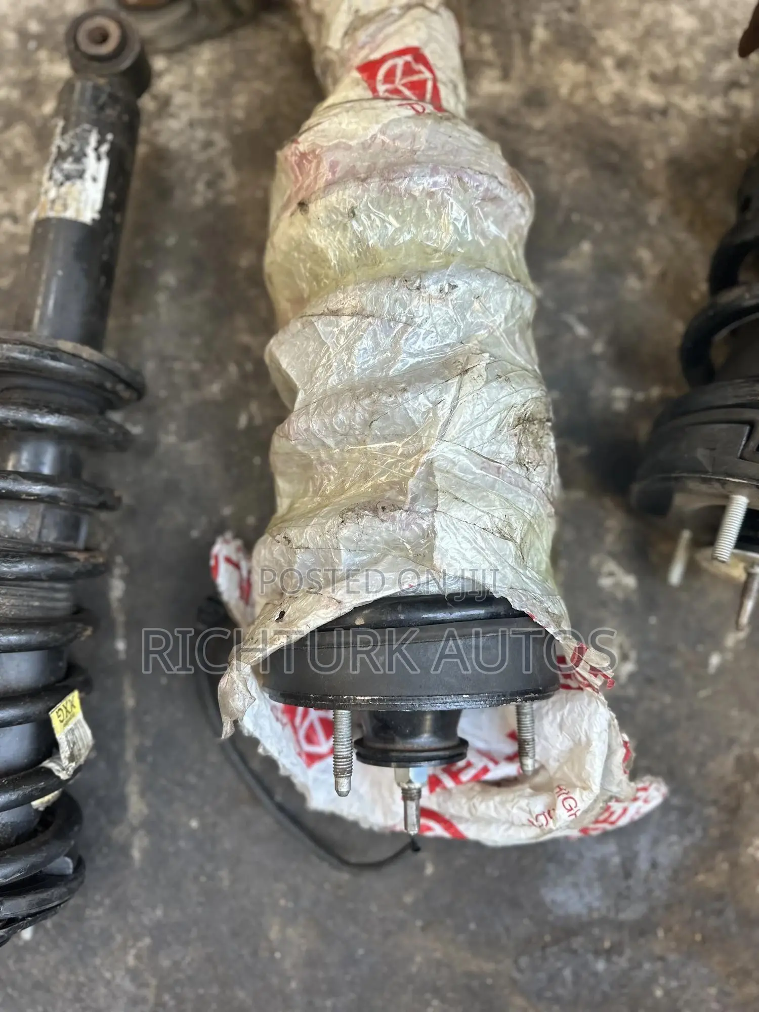 Escalade Front Shocks Sensor Type 2013-2015