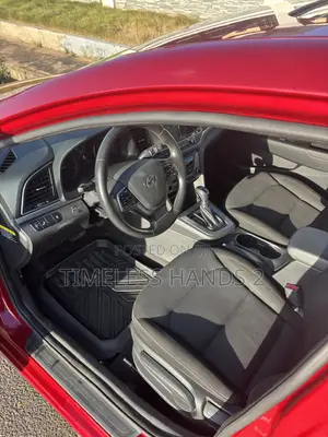 Hyundai Elantra SE 2018 Red