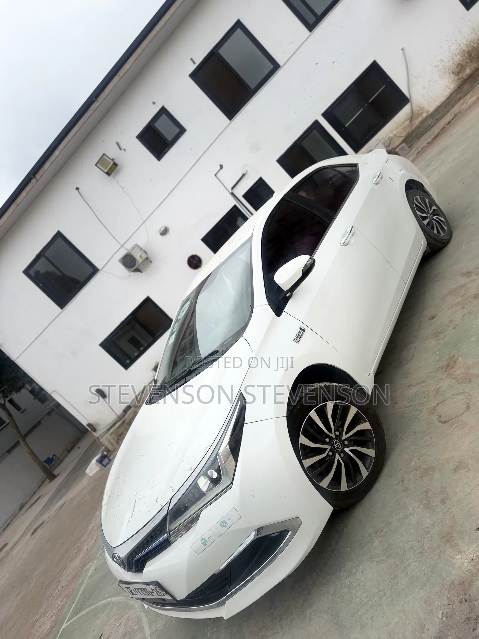 Toyota Corolla LE 2023 White