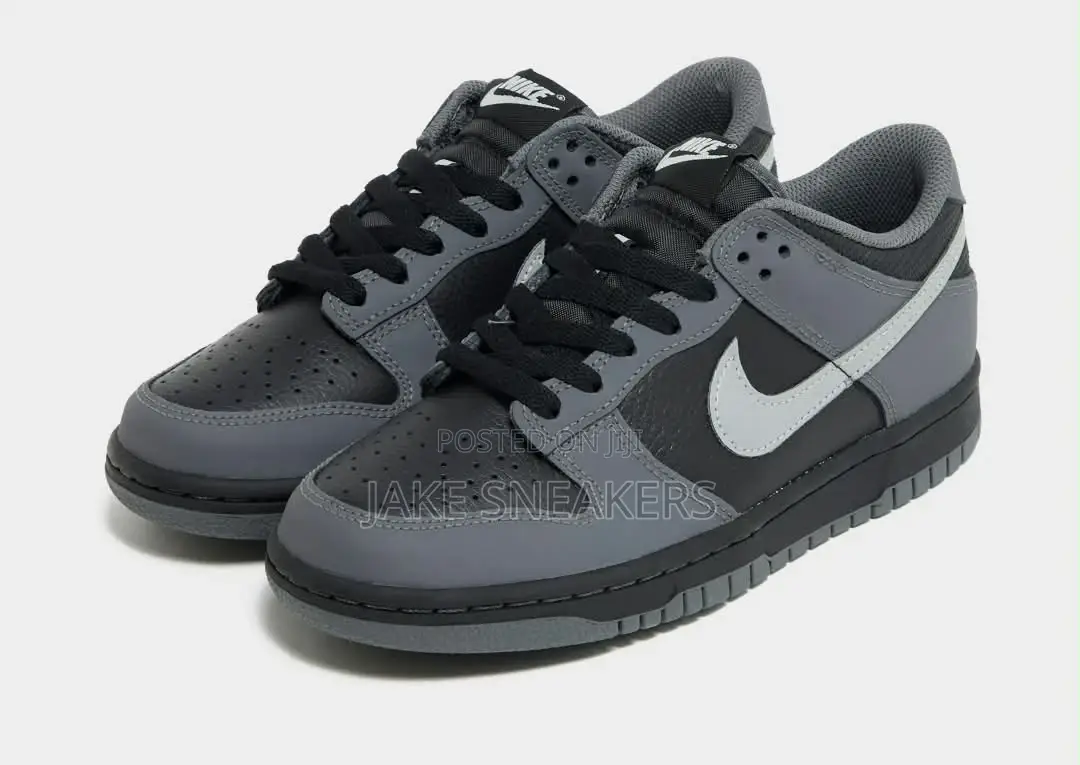 Nike Dunk Low - Grey/Black