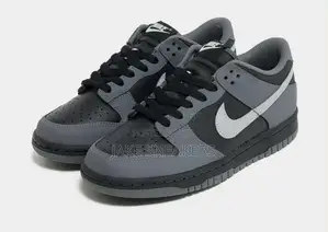 Nike Dunk Low - Grey/Black