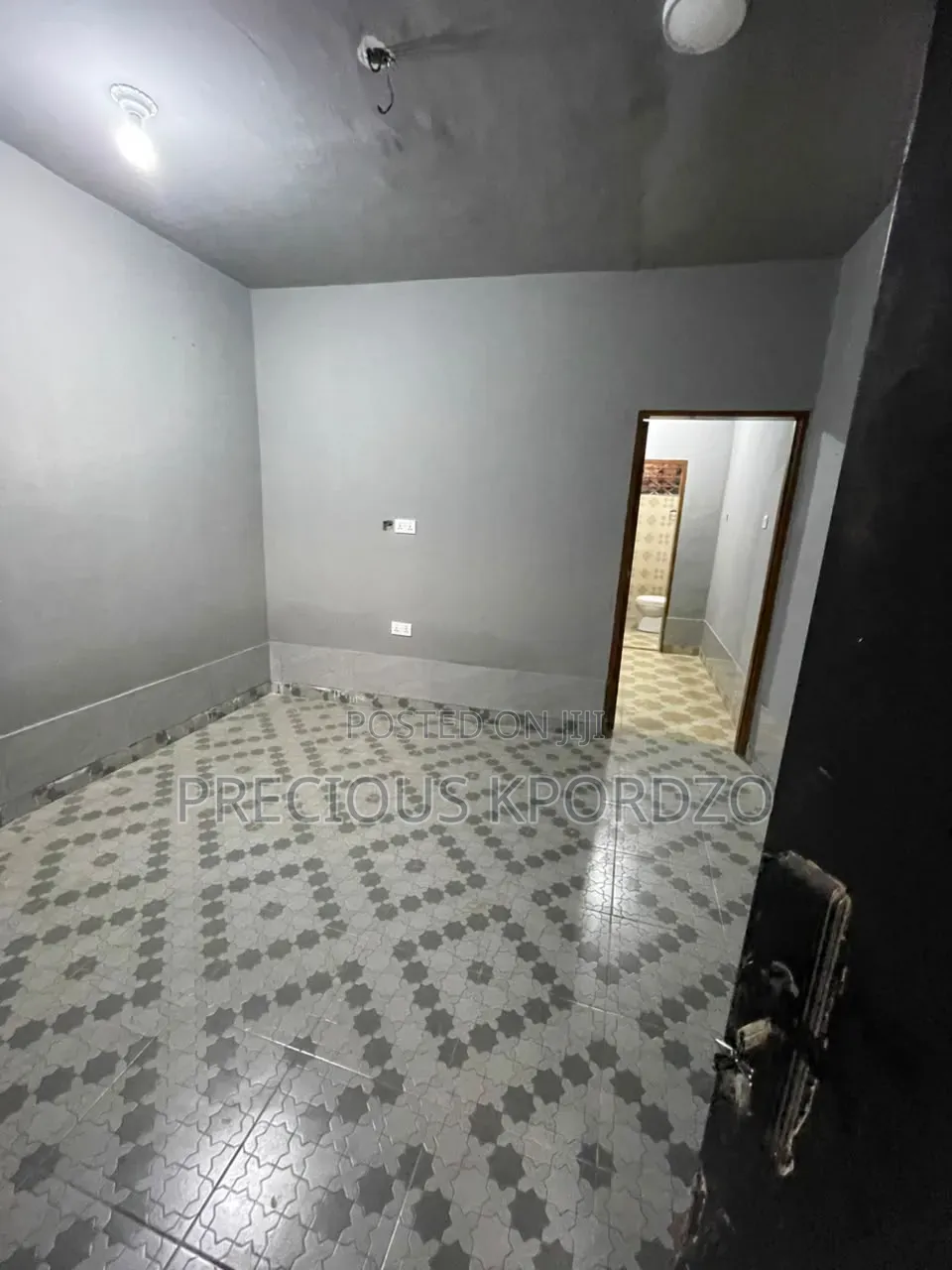1bdrm Room & Parlour in Lakeside Community 1 for rent
